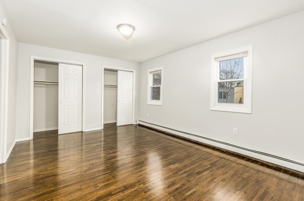 18 COTTAGE ST