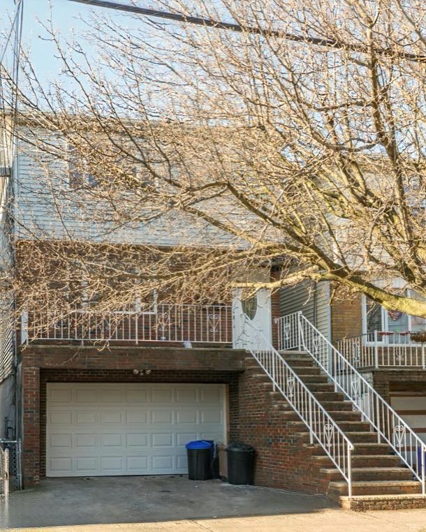 18 COTTAGE ST