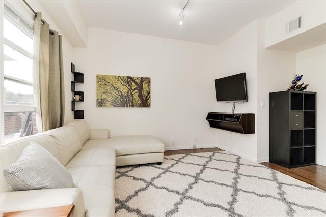 357 VARICK ST Unit: 326B