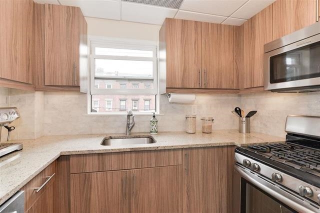 357 VARICK ST Unit: 326B