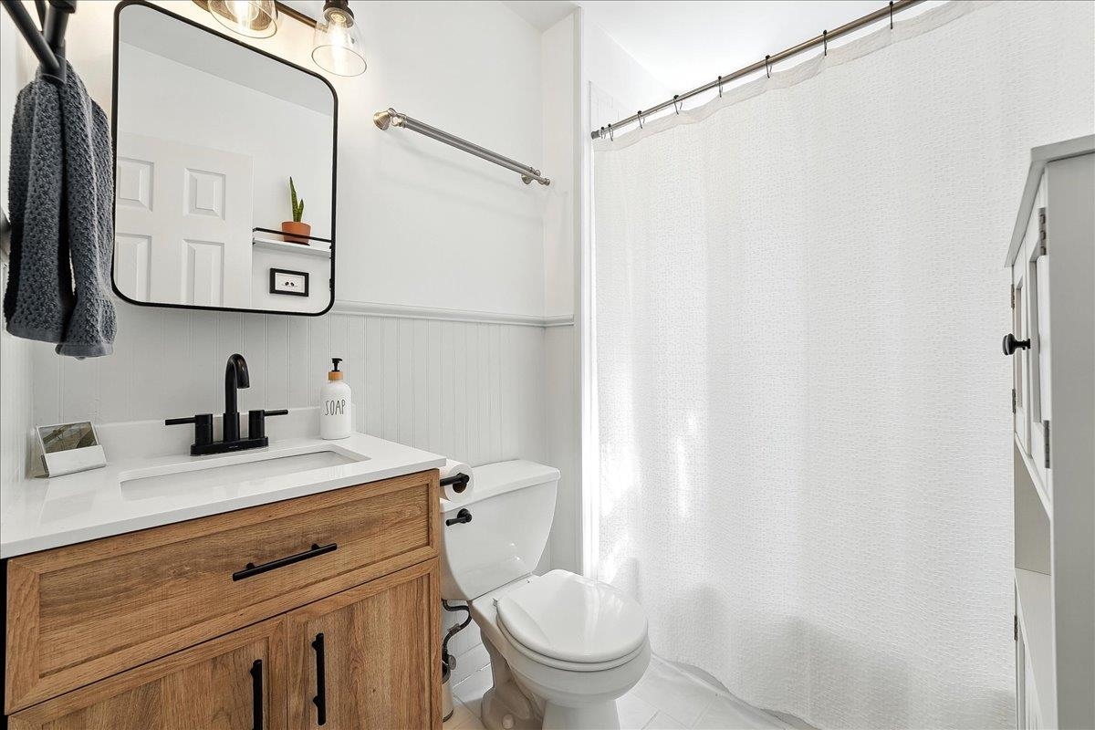 734 ADAMS ST Unit: 2A