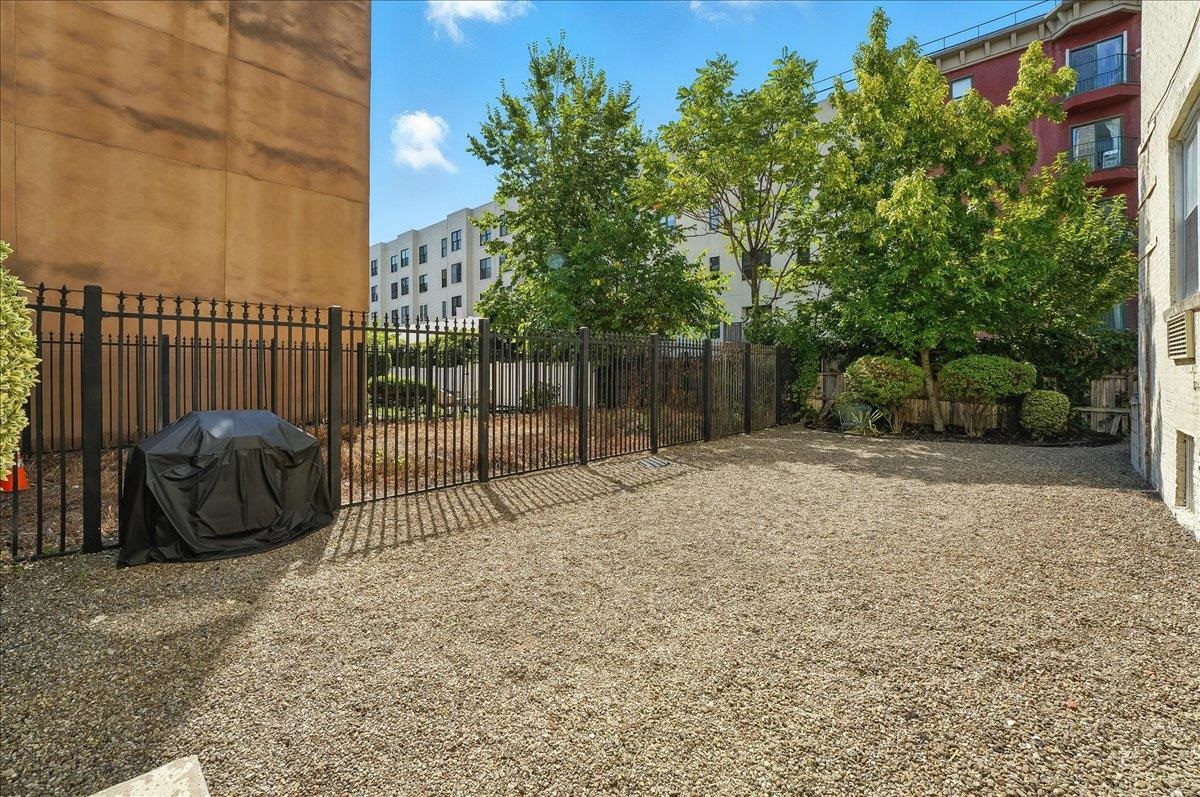 734 ADAMS ST Unit: 2A