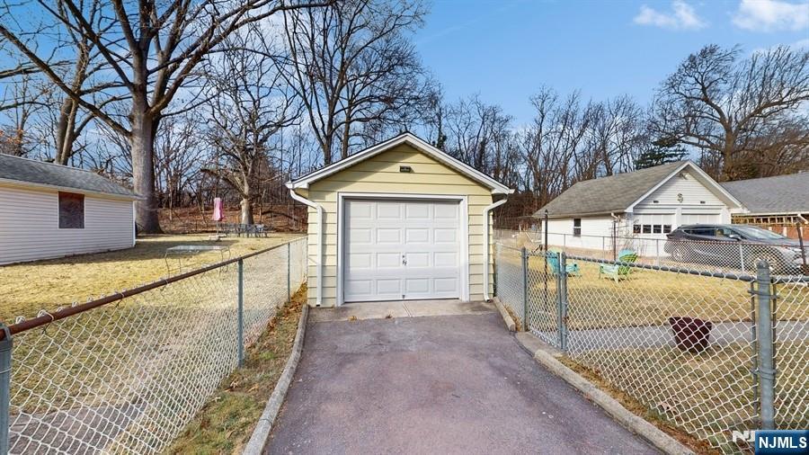 165 Cedar Hill Avenue