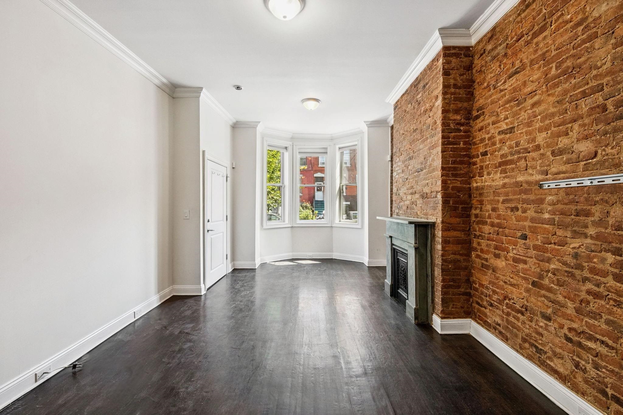 37 ASTOR PL