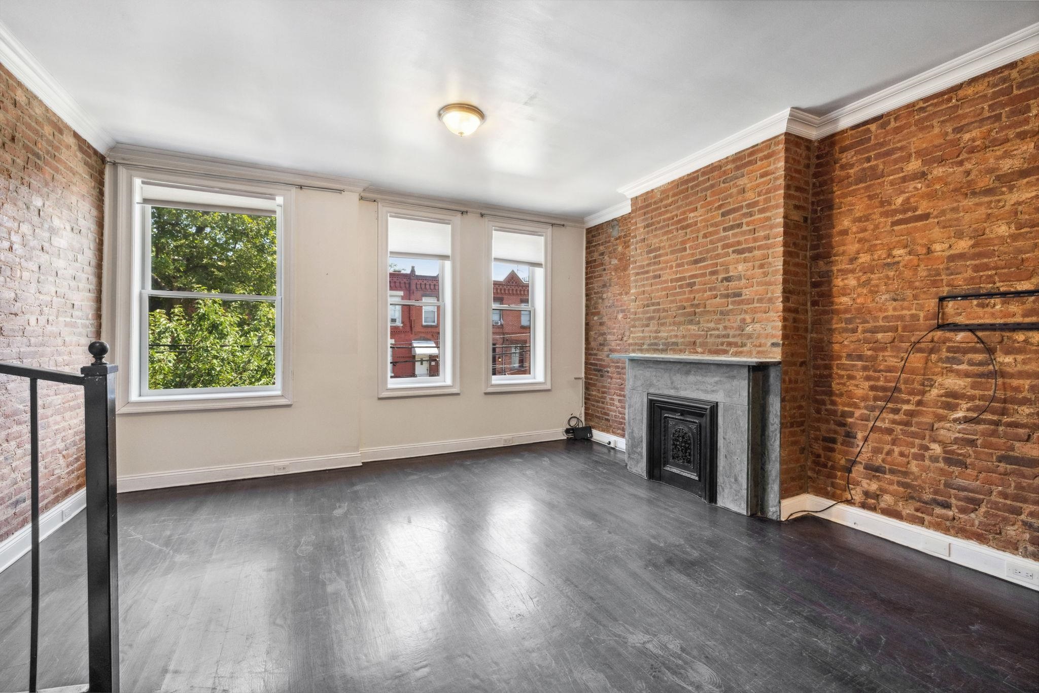 37 ASTOR PL