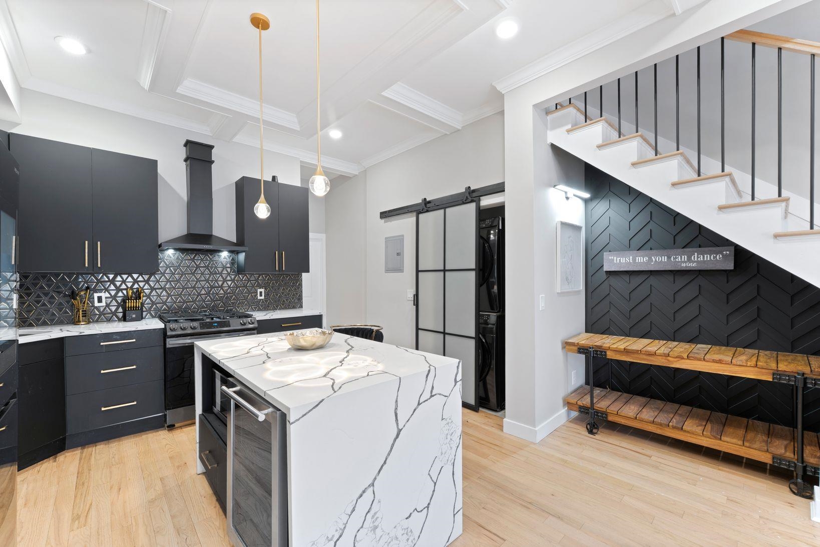 64 LINCOLN ST
