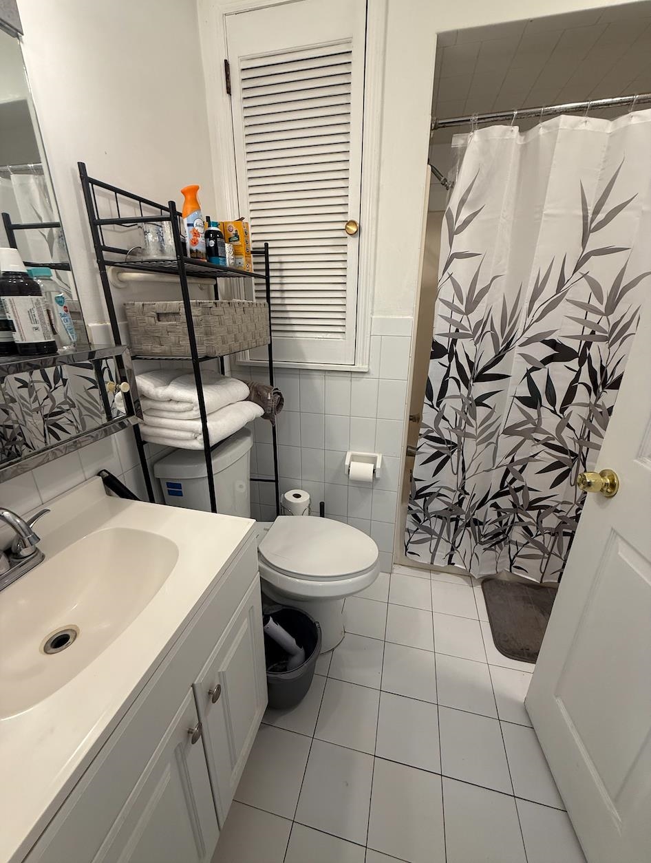 22 69TH ST Unit: A1