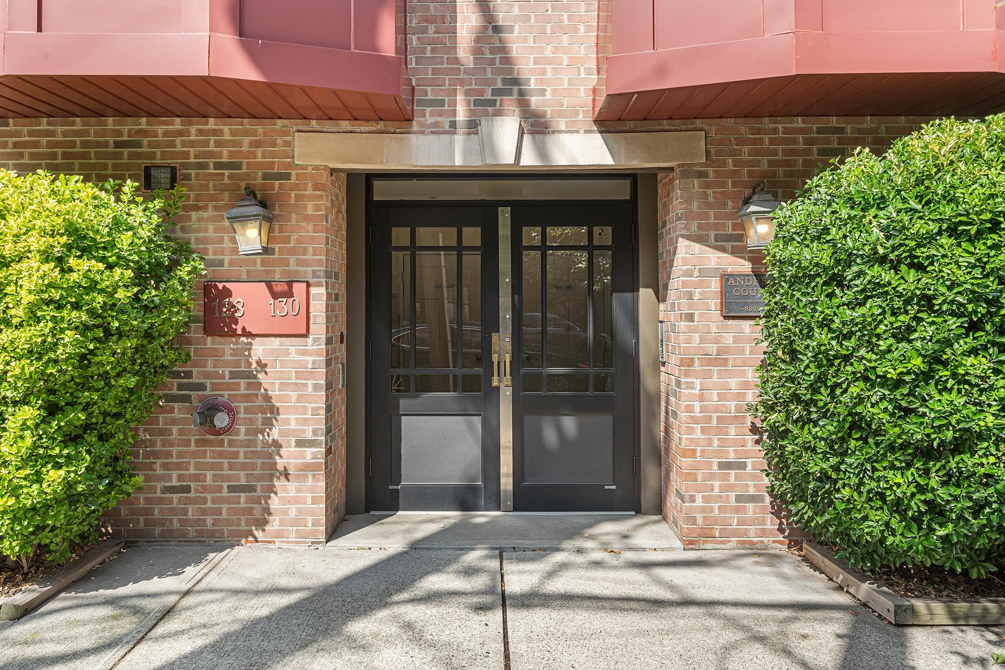 128 JACKSON ST Unit: 4B