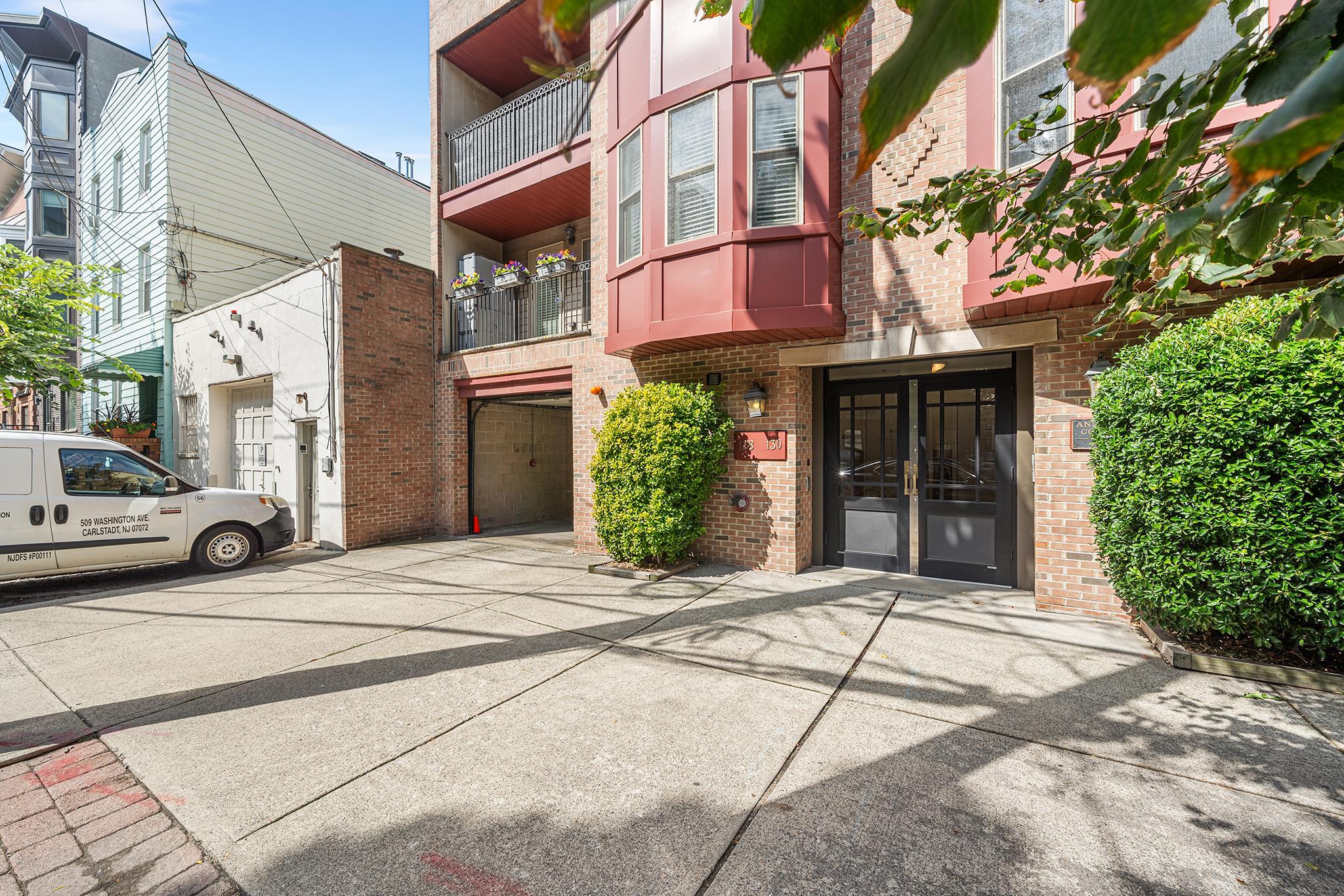 128 JACKSON ST Unit: 4B