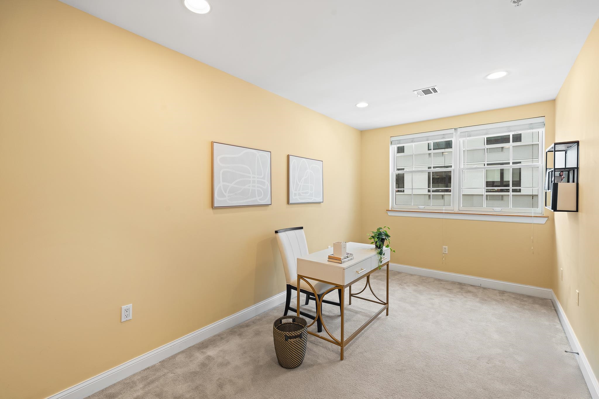 769 MONTGOMERY ST Unit: 211