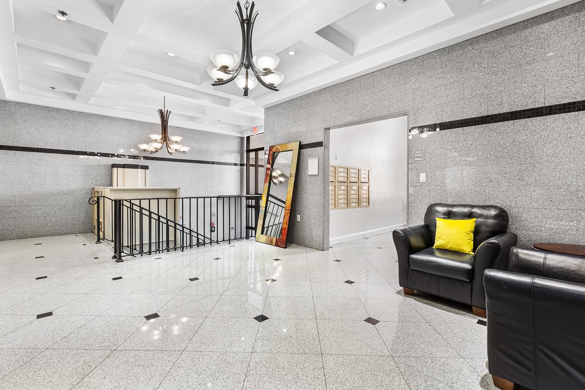 769 MONTGOMERY ST Unit: 211