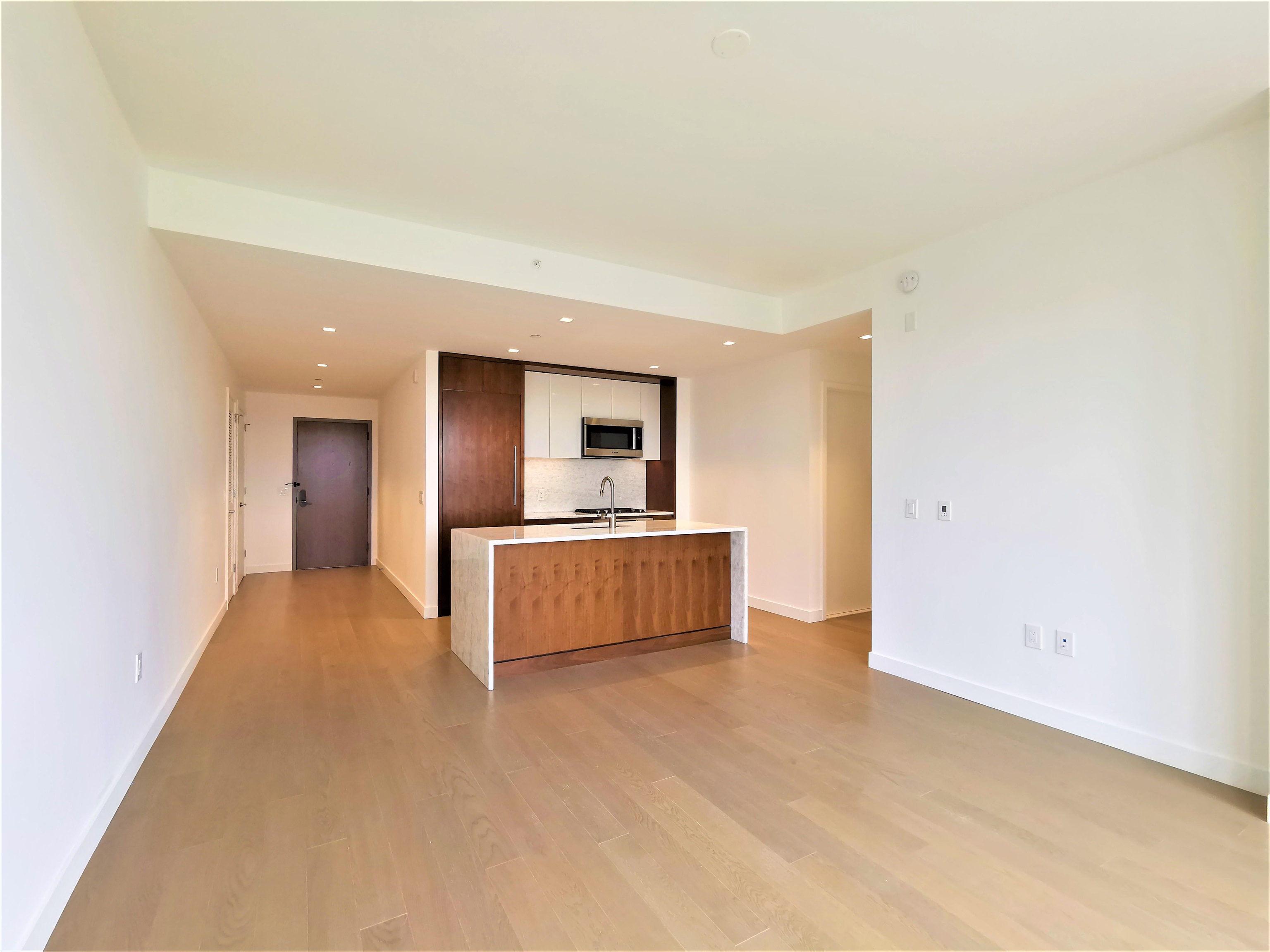 75 PARK LANE SOUTH Unit: 702