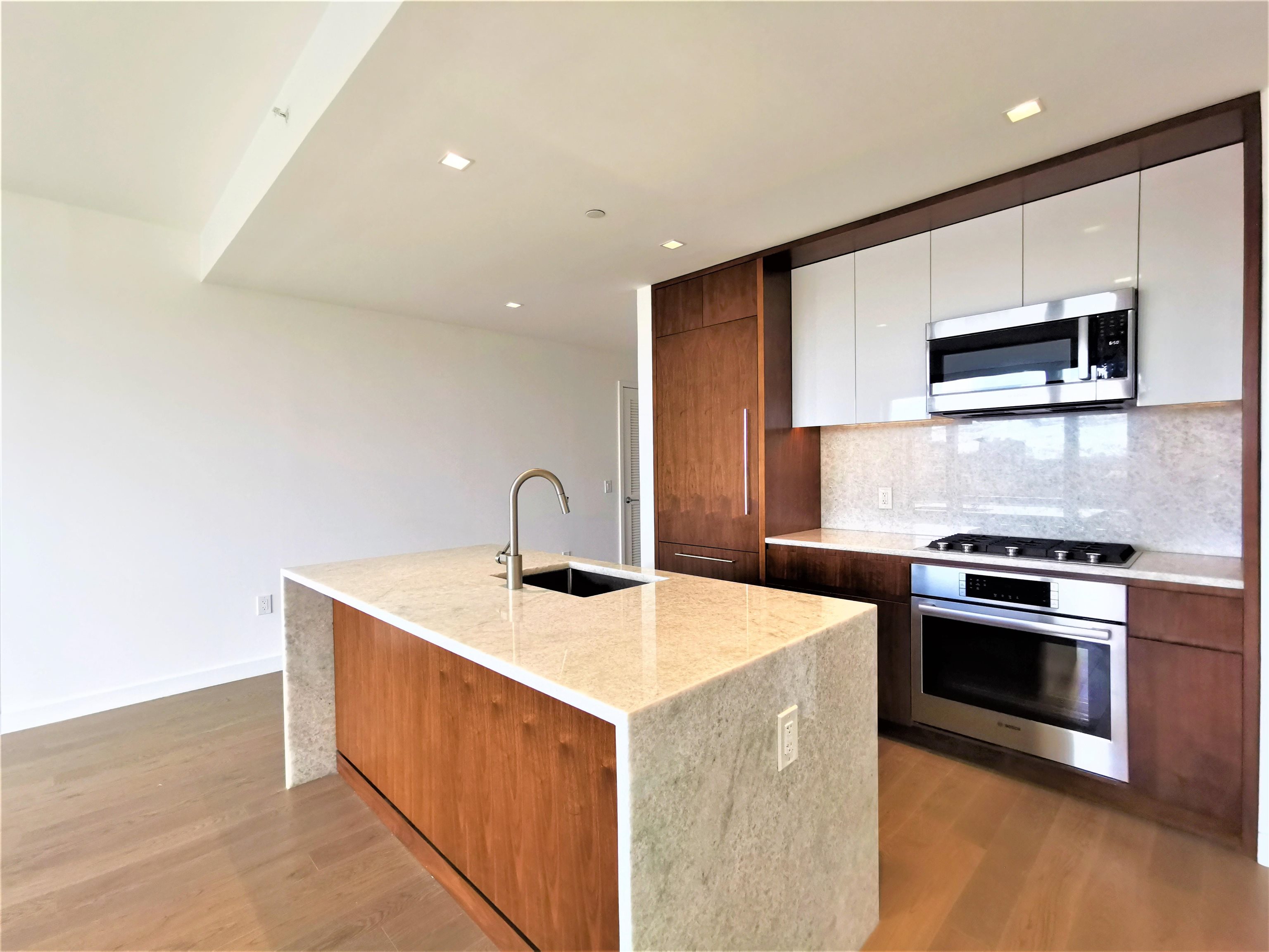 75 PARK LANE SOUTH Unit: 702