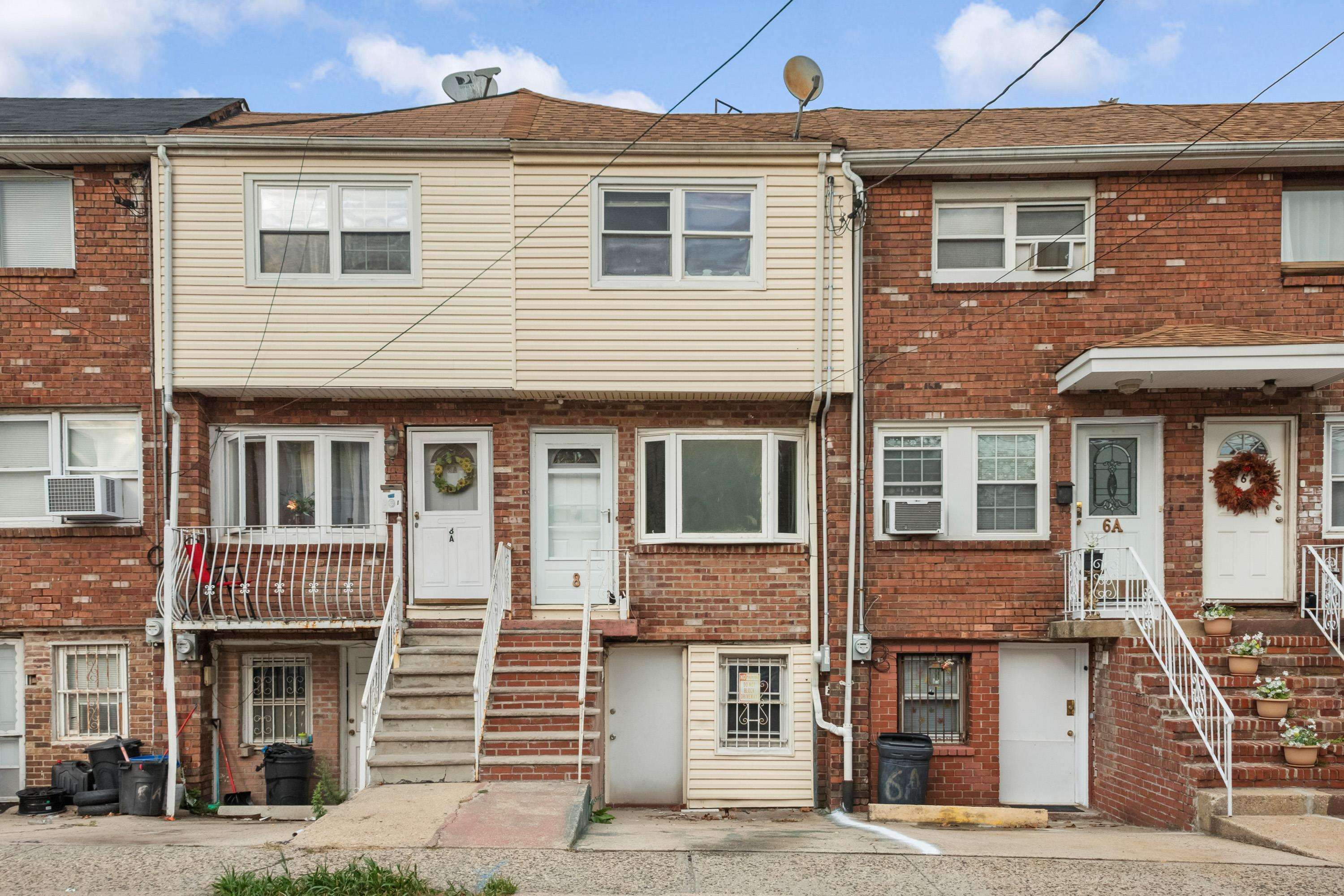 8 VAN NOSTRAND AVE