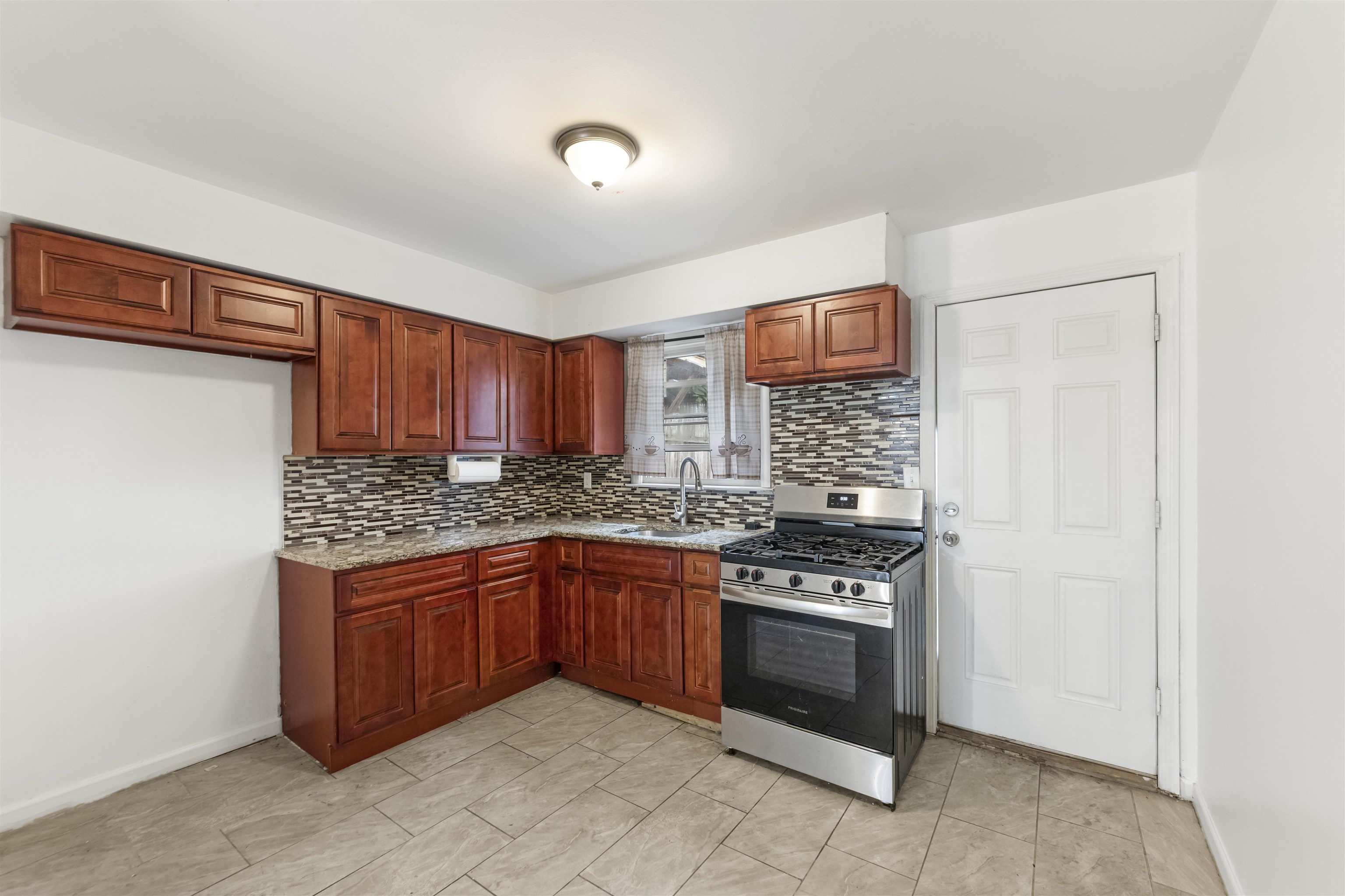 8 VAN NOSTRAND AVE