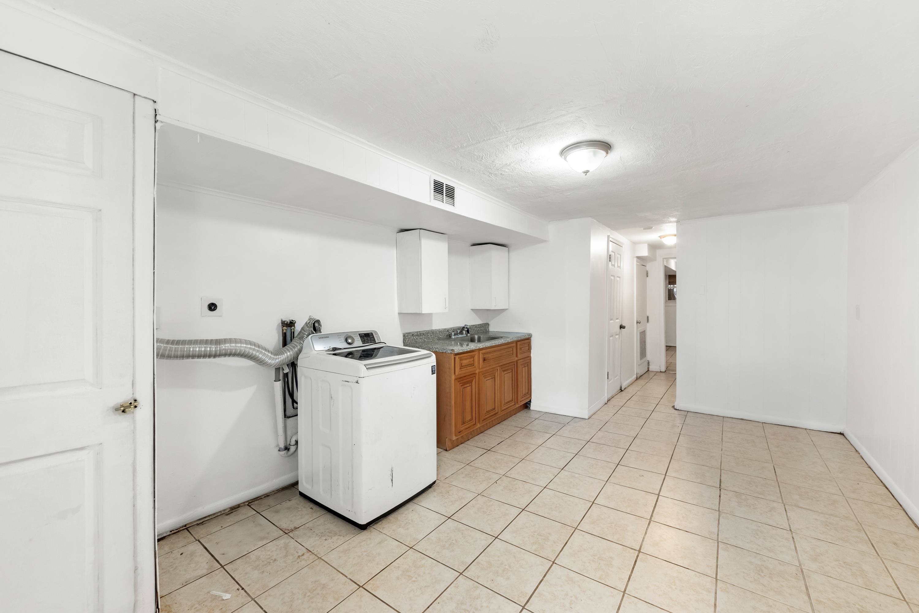 8 VAN NOSTRAND AVE