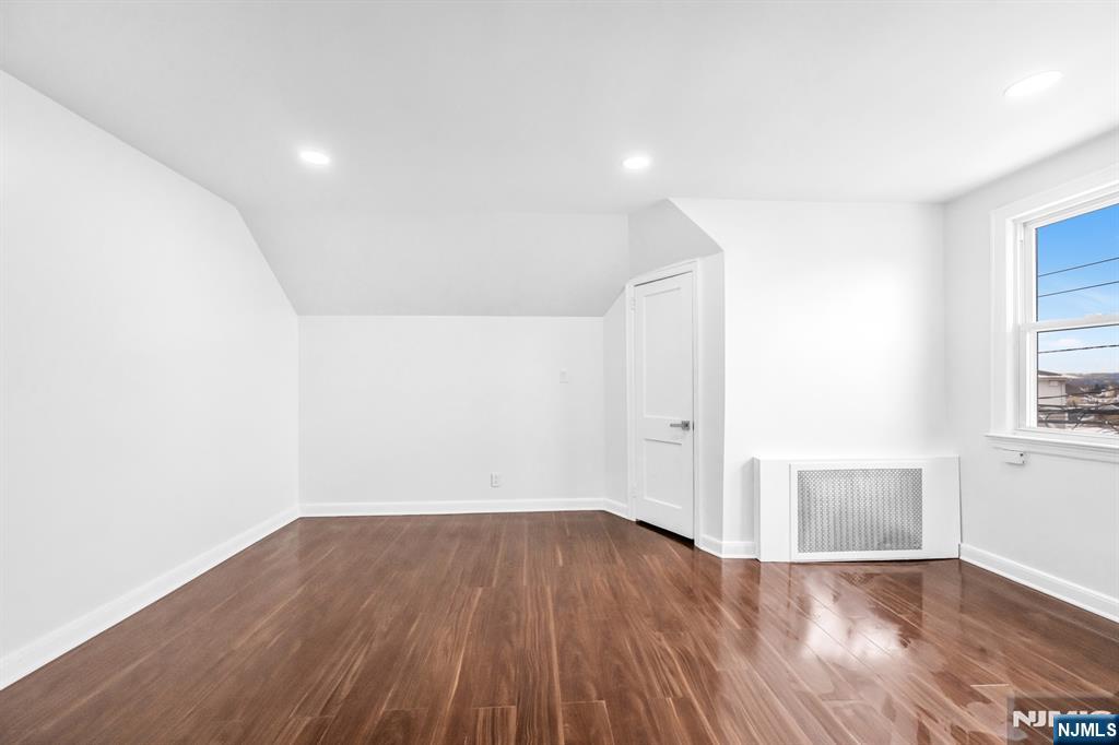 284 Macarthur
