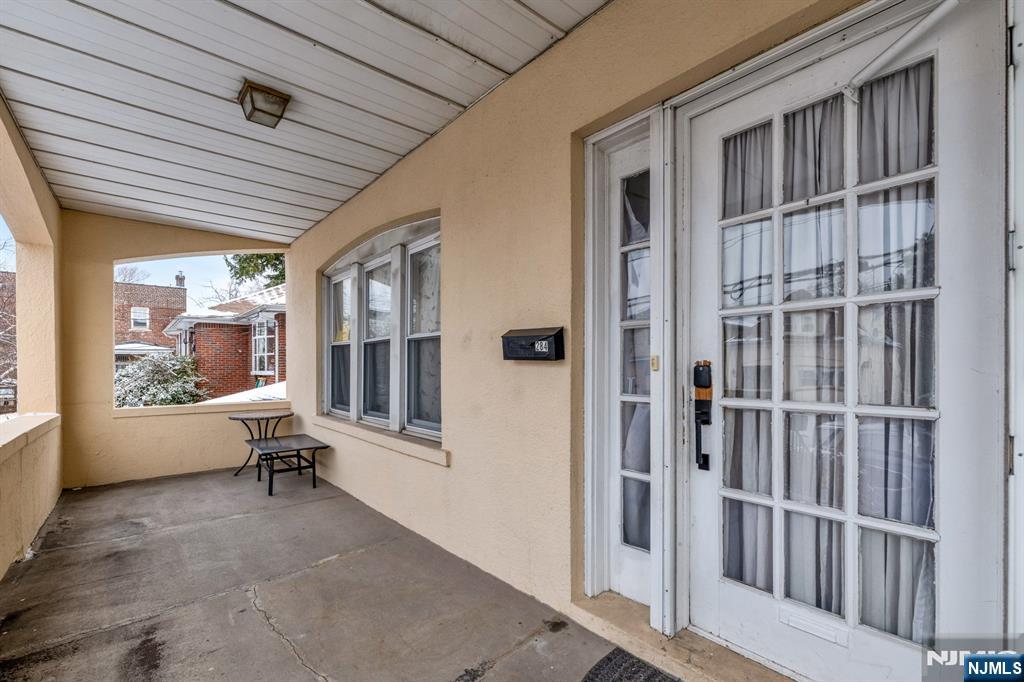 284 Macarthur