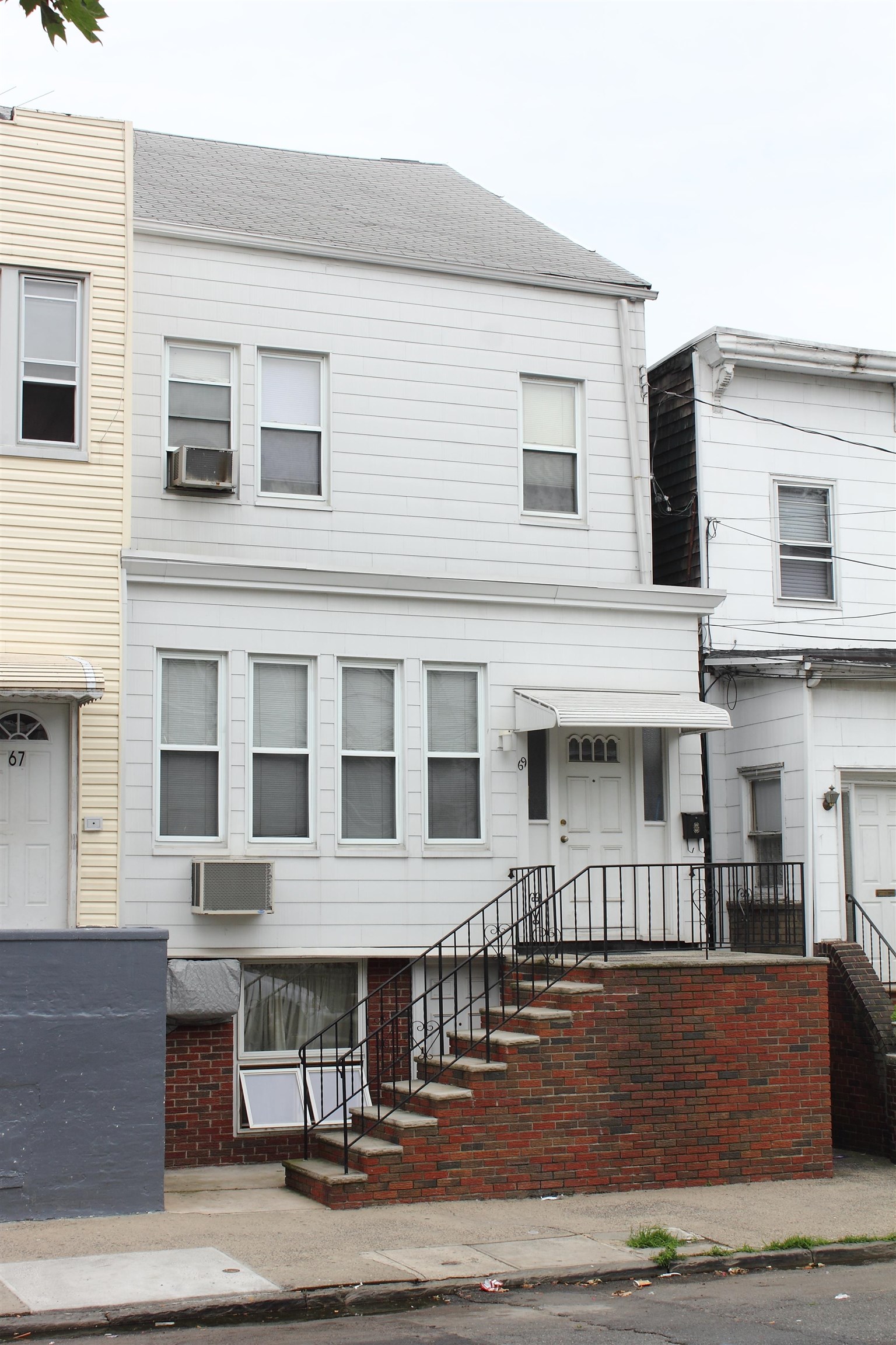 69 BEACON AVE