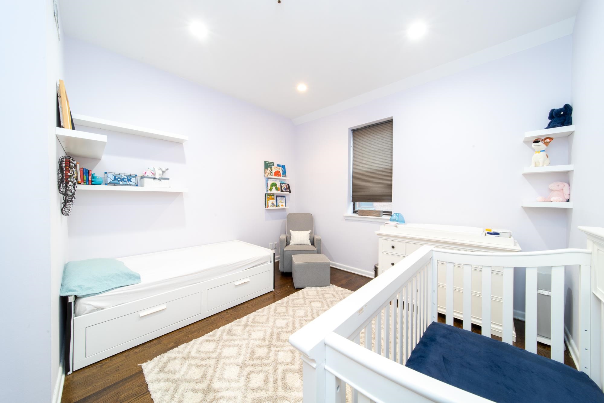 227 CHRISTOPHER COLUMBUS DR