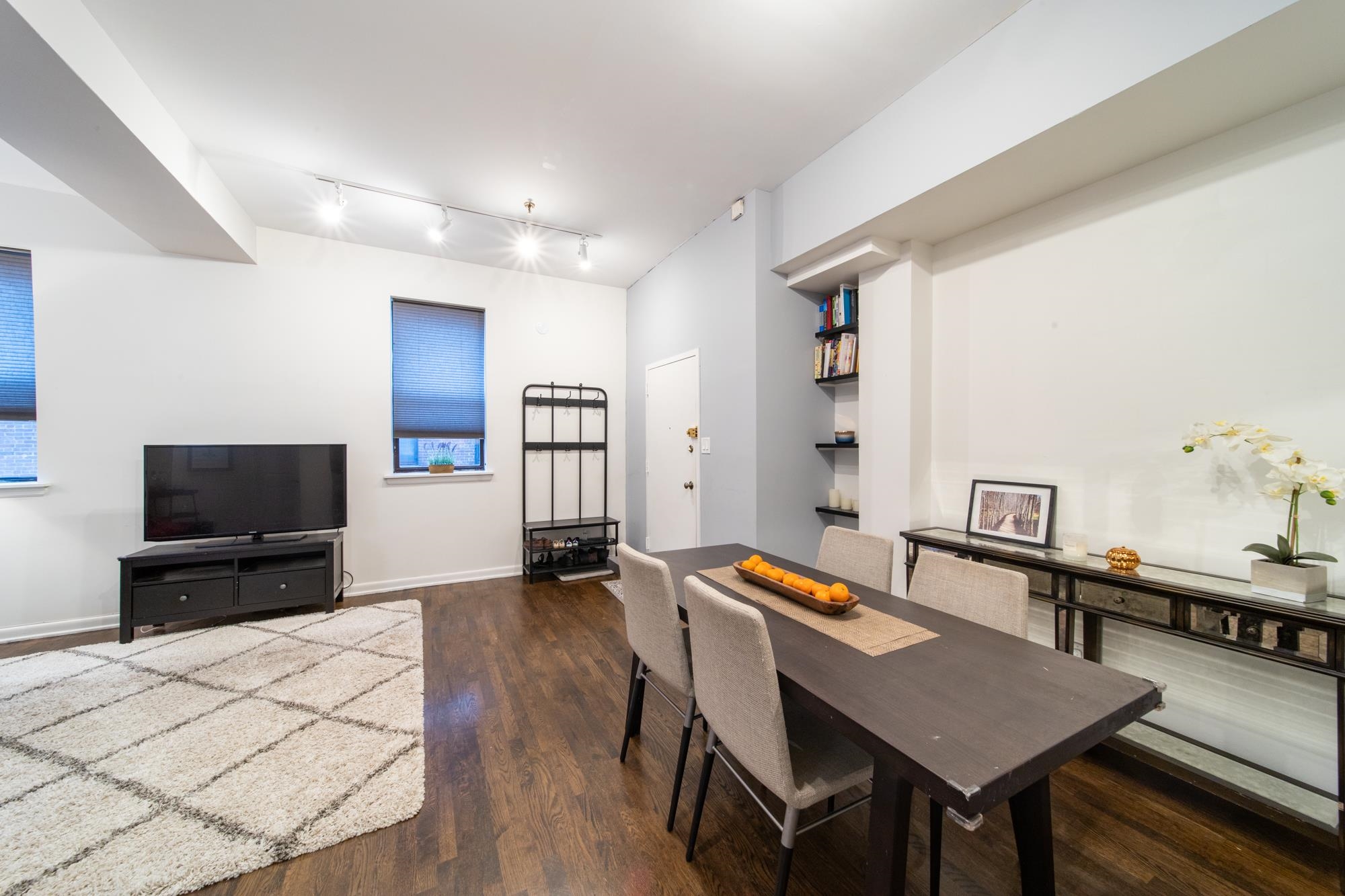 227 CHRISTOPHER COLUMBUS DR