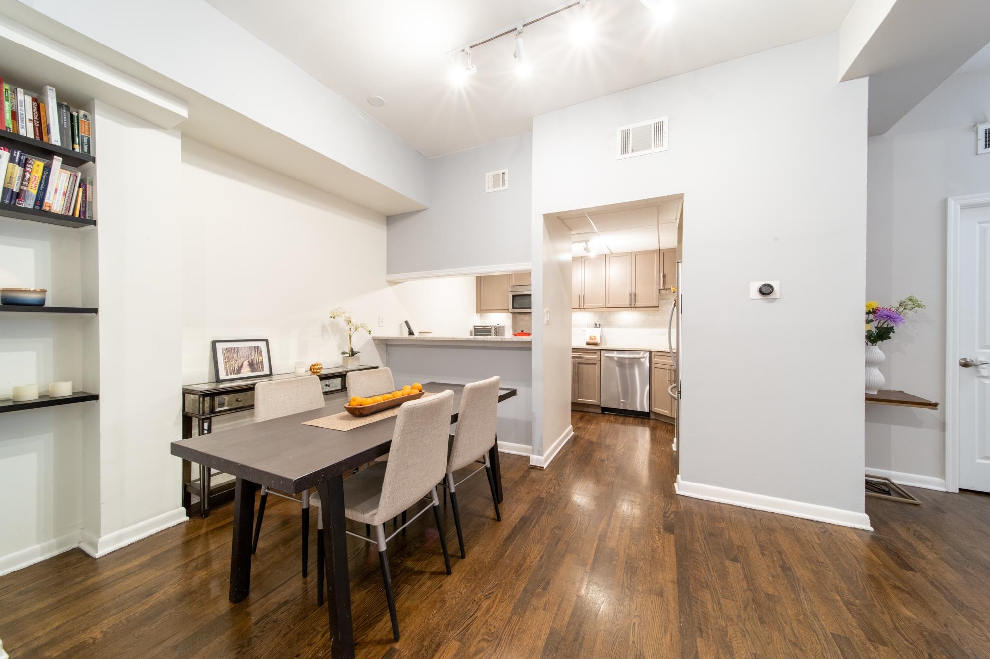 227 CHRISTOPHER COLUMBUS DR