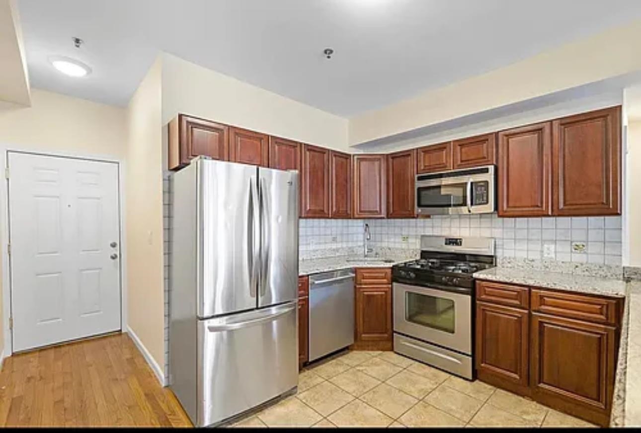 1708 WEST ST Unit: 5