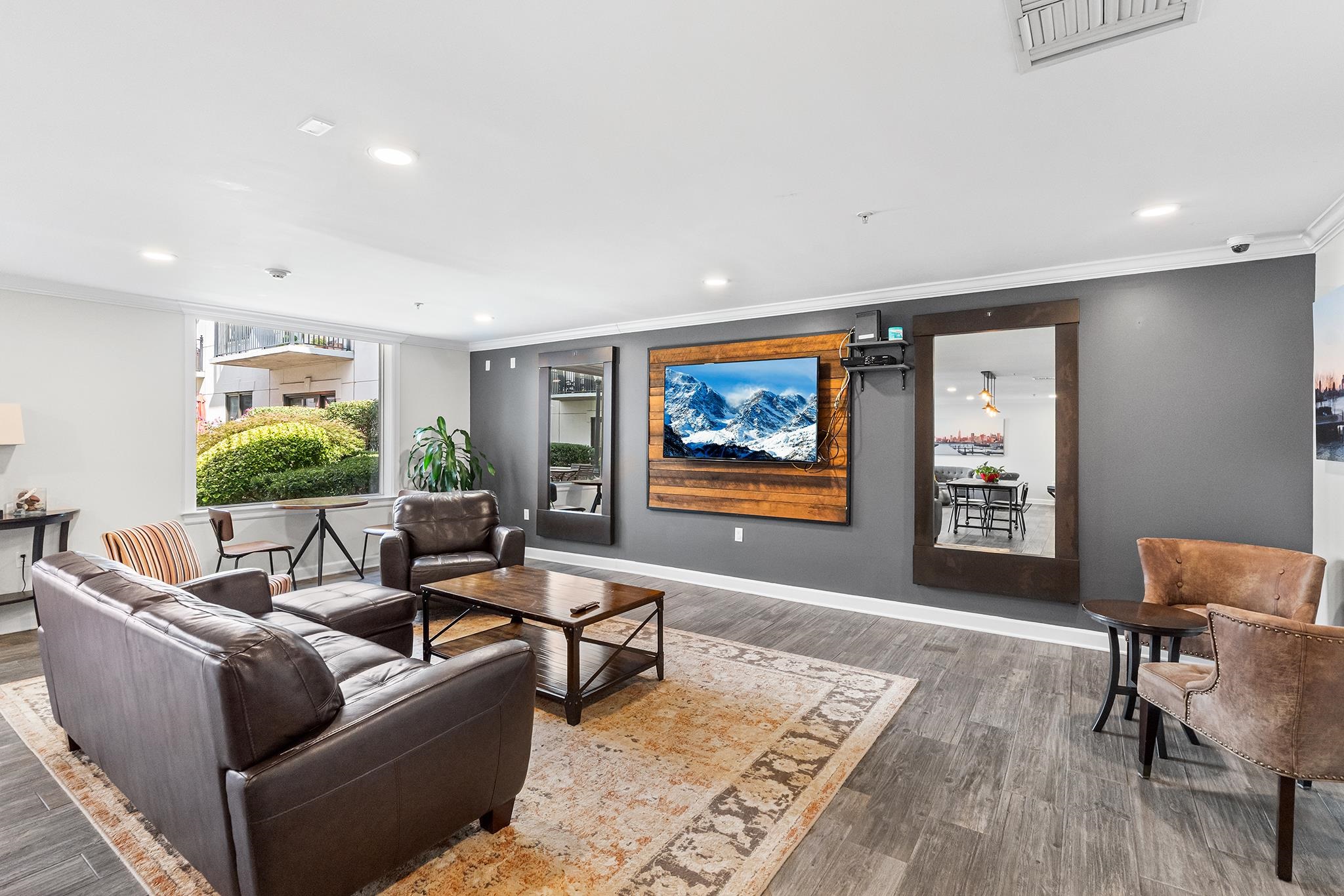 1201 ADAMS ST Unit: 610