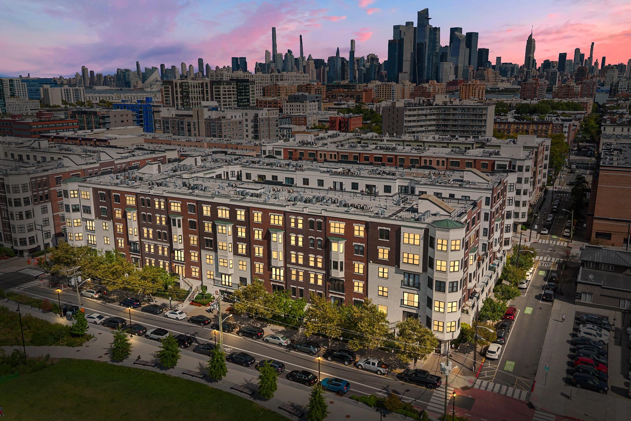 1201 ADAMS ST Unit: 610