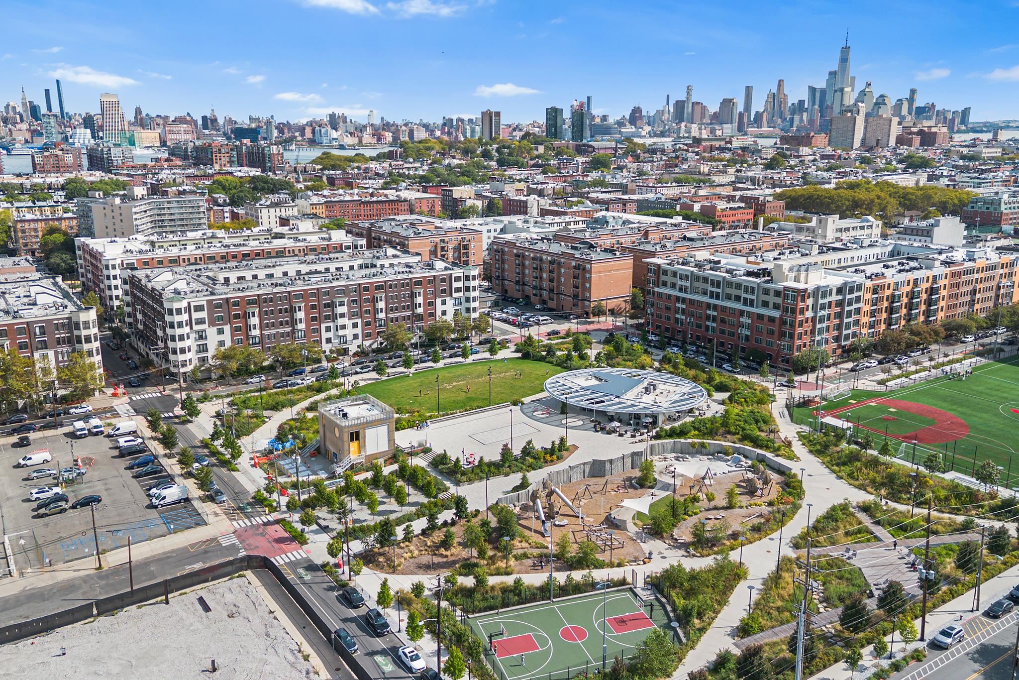 1201 ADAMS ST Unit: 610