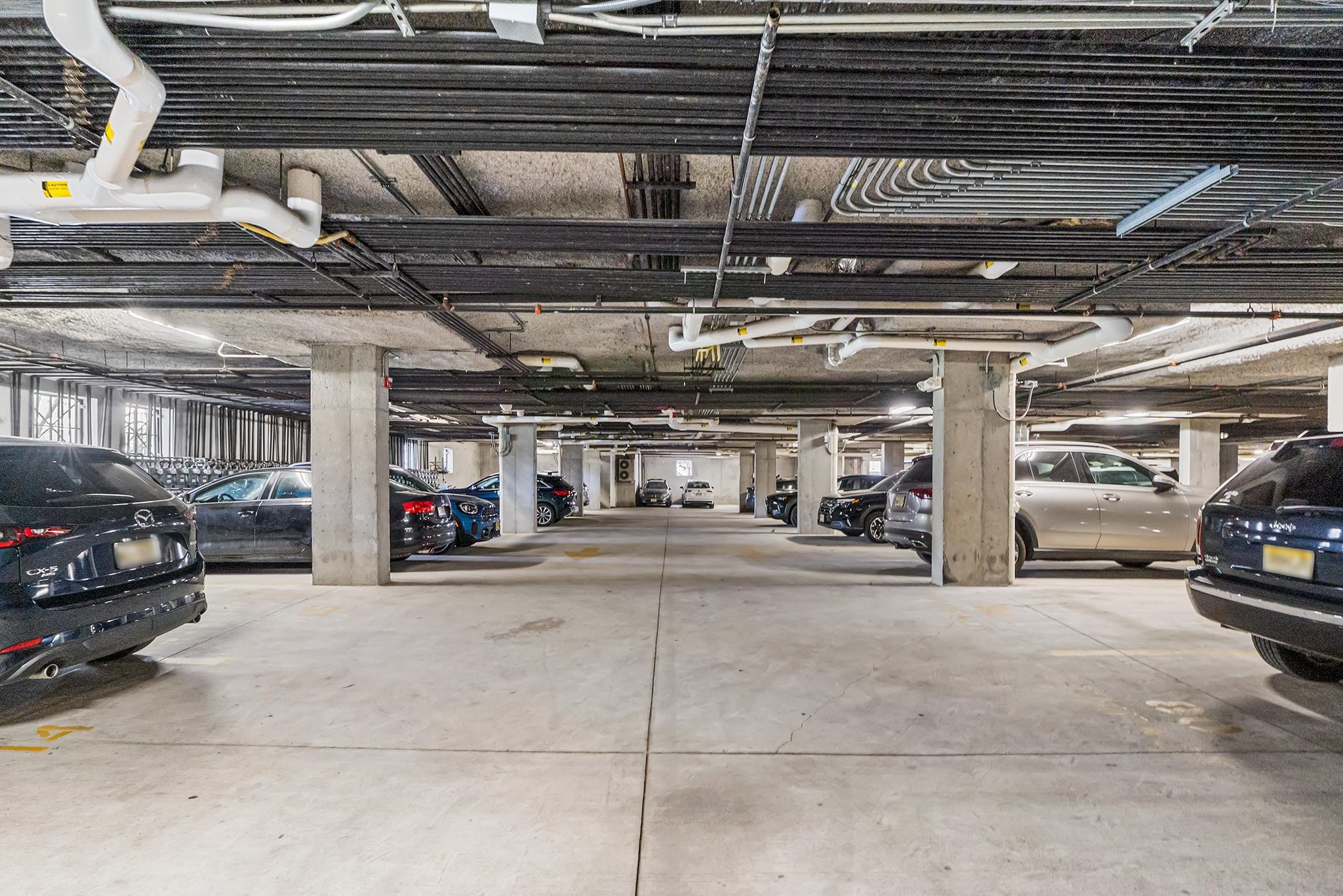 1201 ADAMS ST Unit: 610