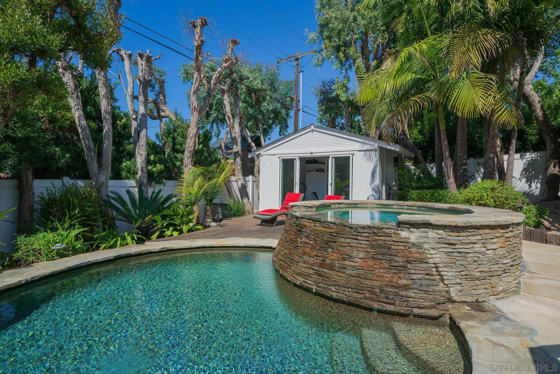 684 Arden Dr