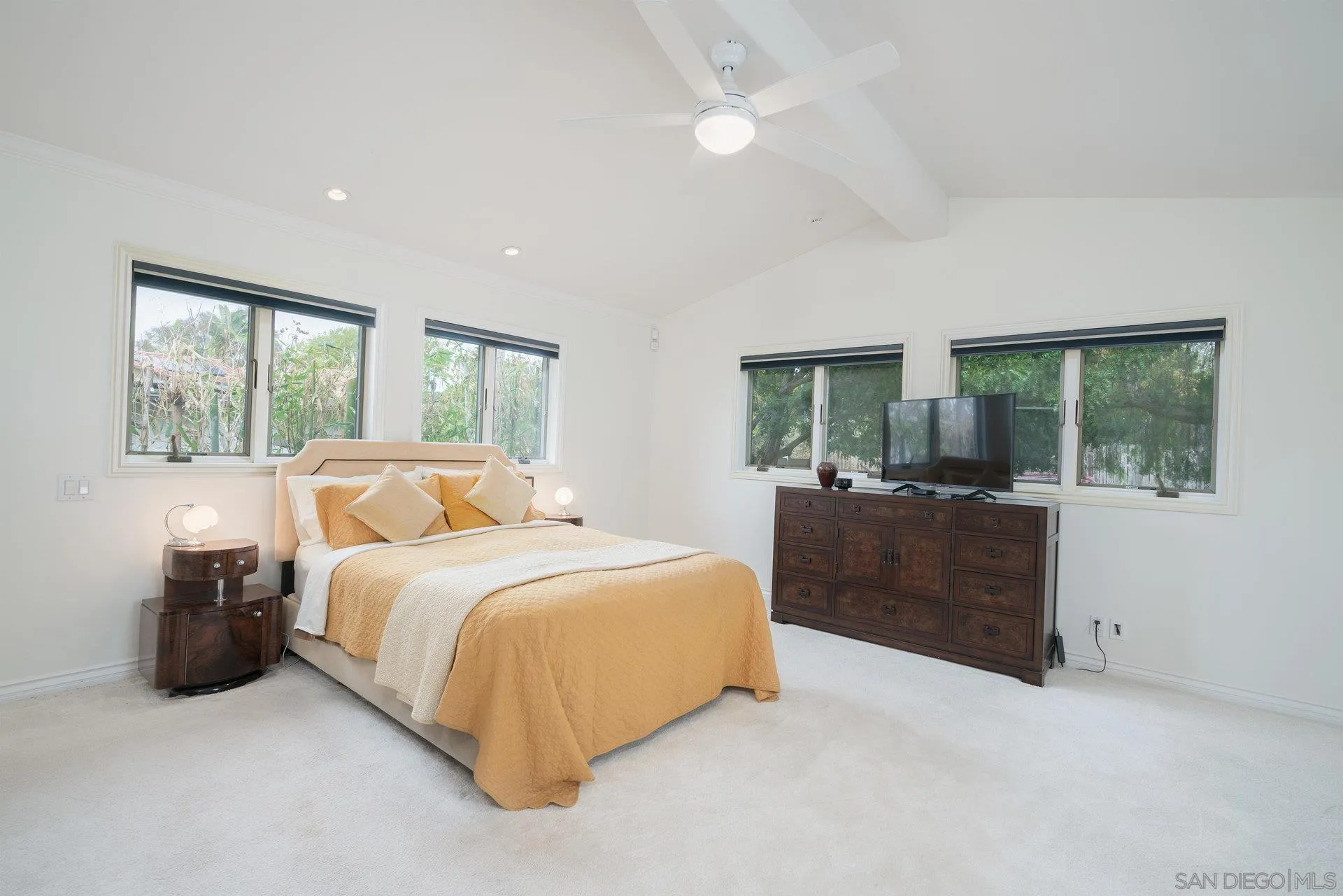 684 Arden Dr