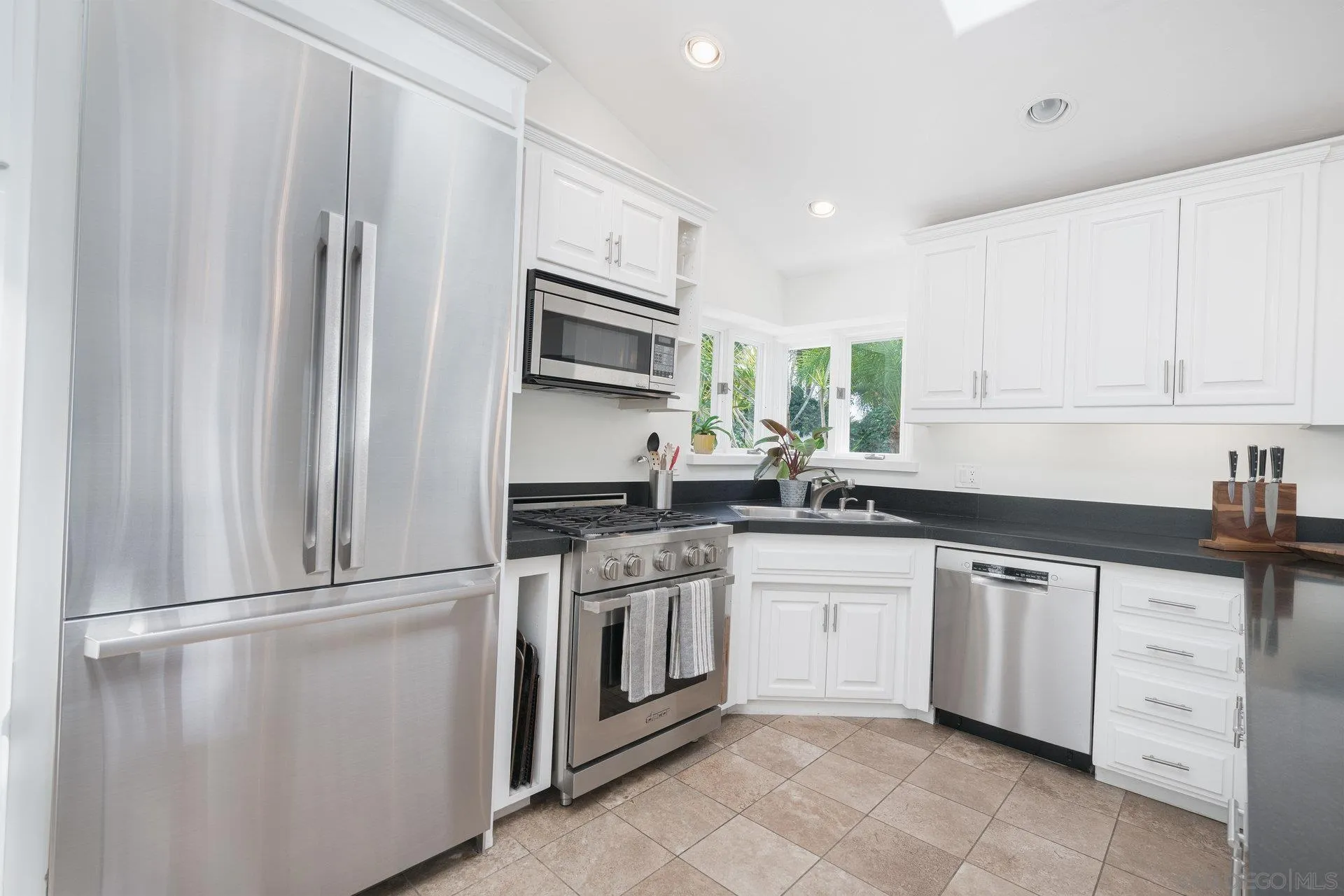 684 Arden Dr