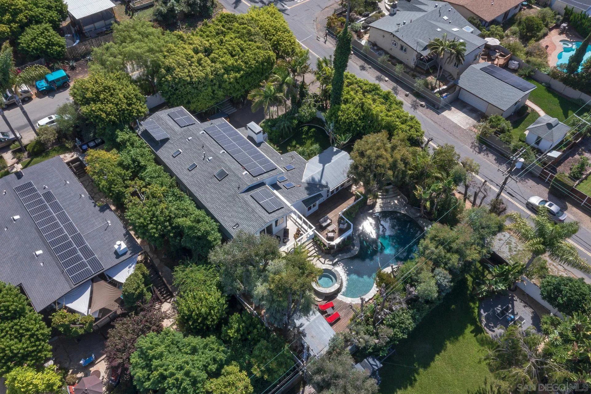 684 Arden Dr