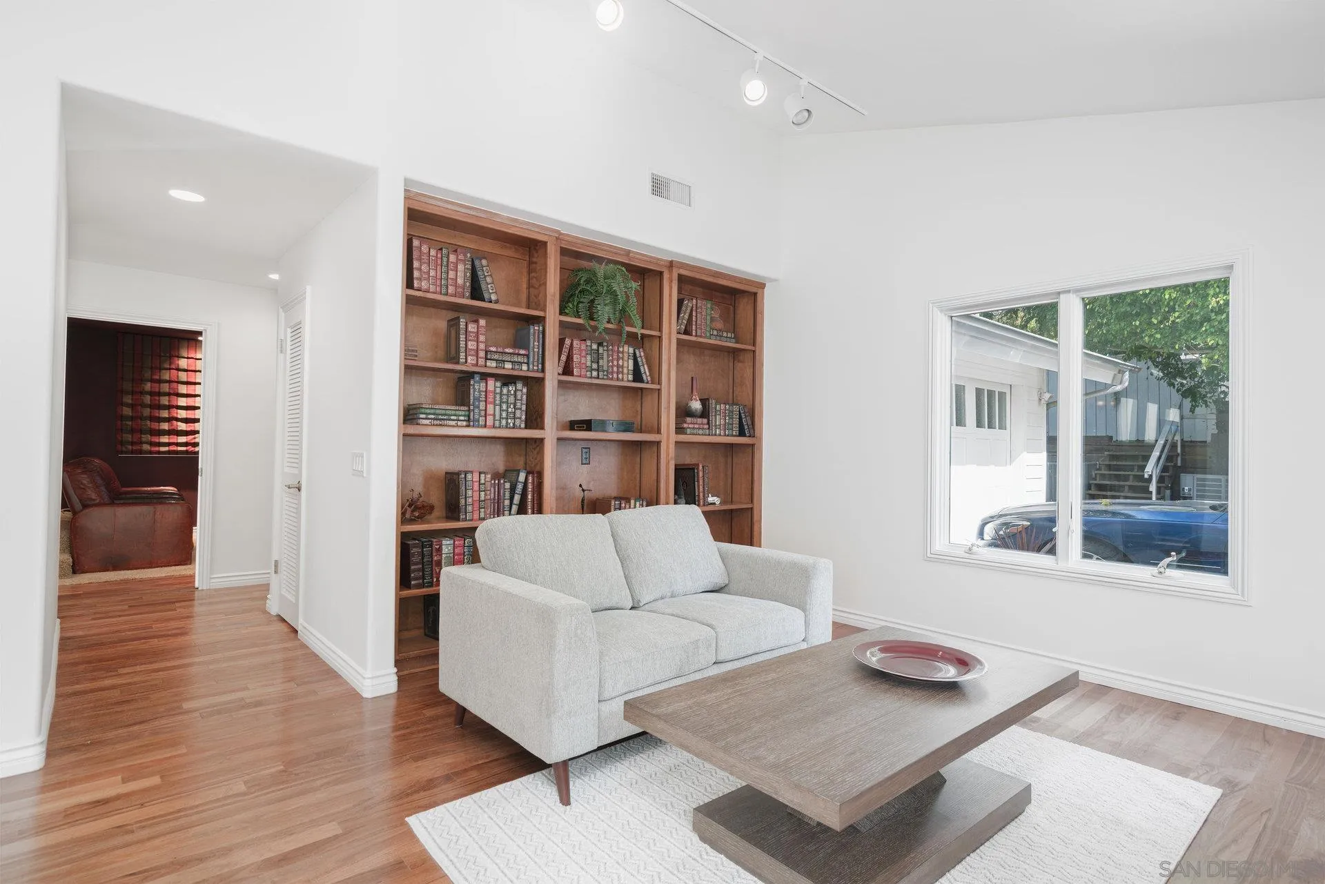 684 Arden Dr