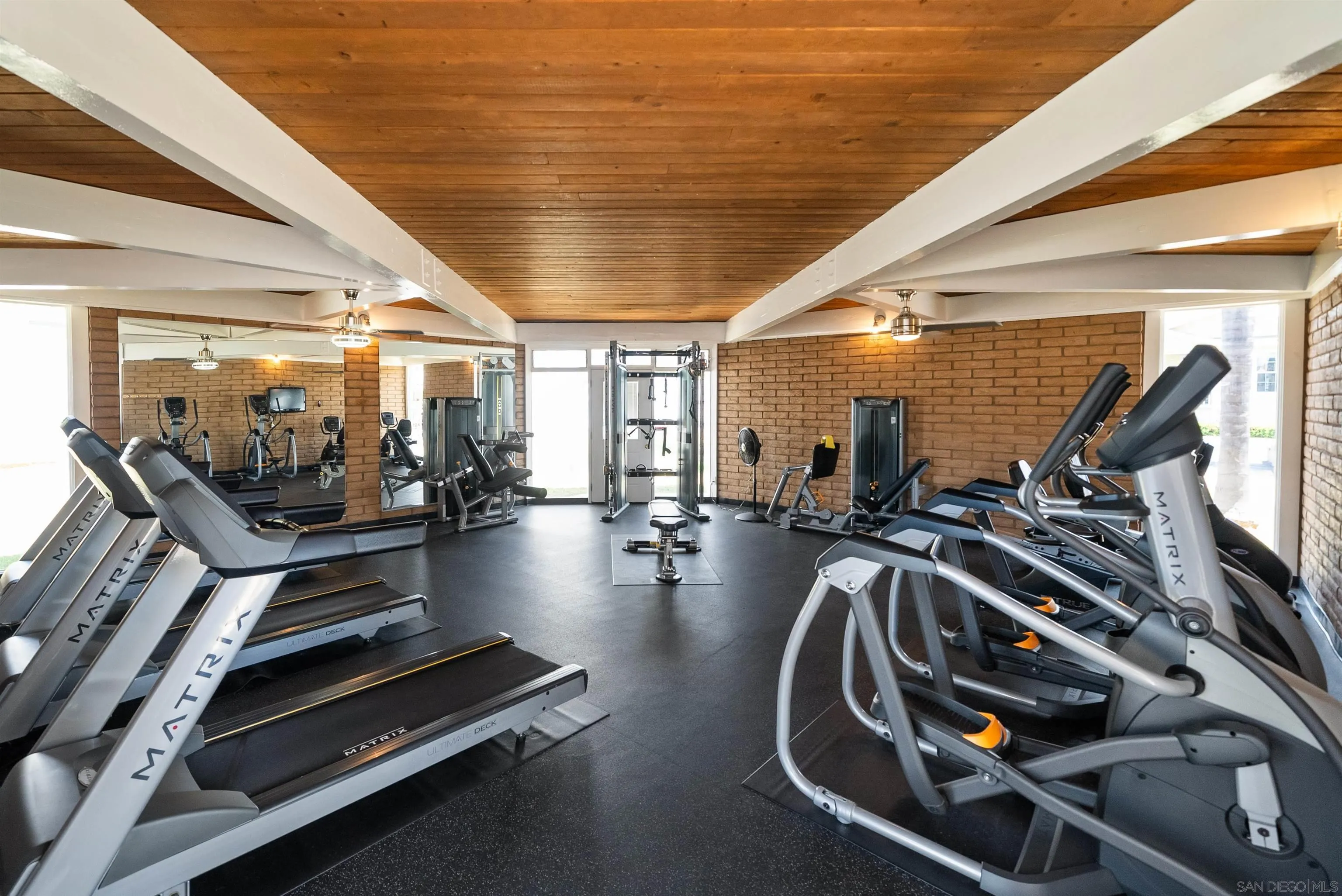 450 E Bradley Unit 121