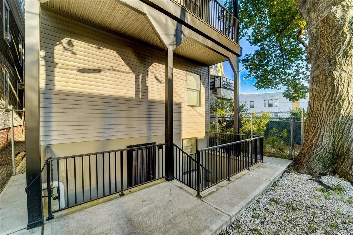 2765 KENNEDY BLVD Unit: 1