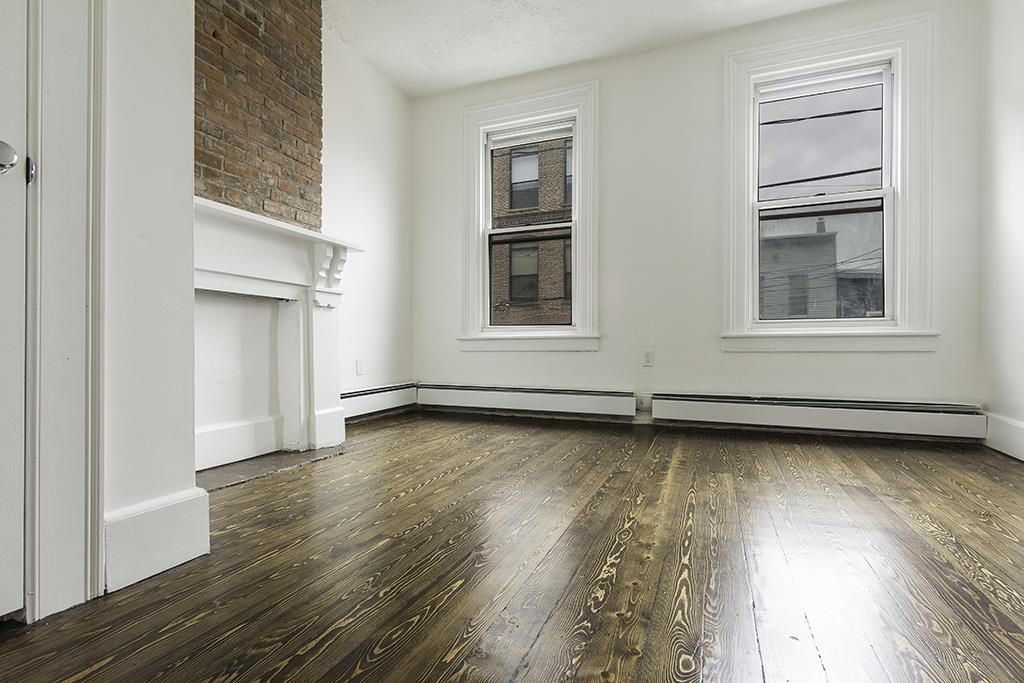 123 WEBSTER AVE