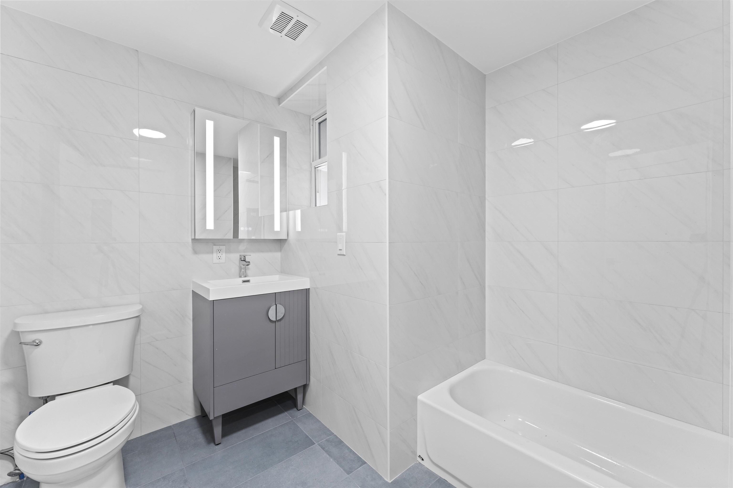 2505 CENTRAL AVE Unit: 1B