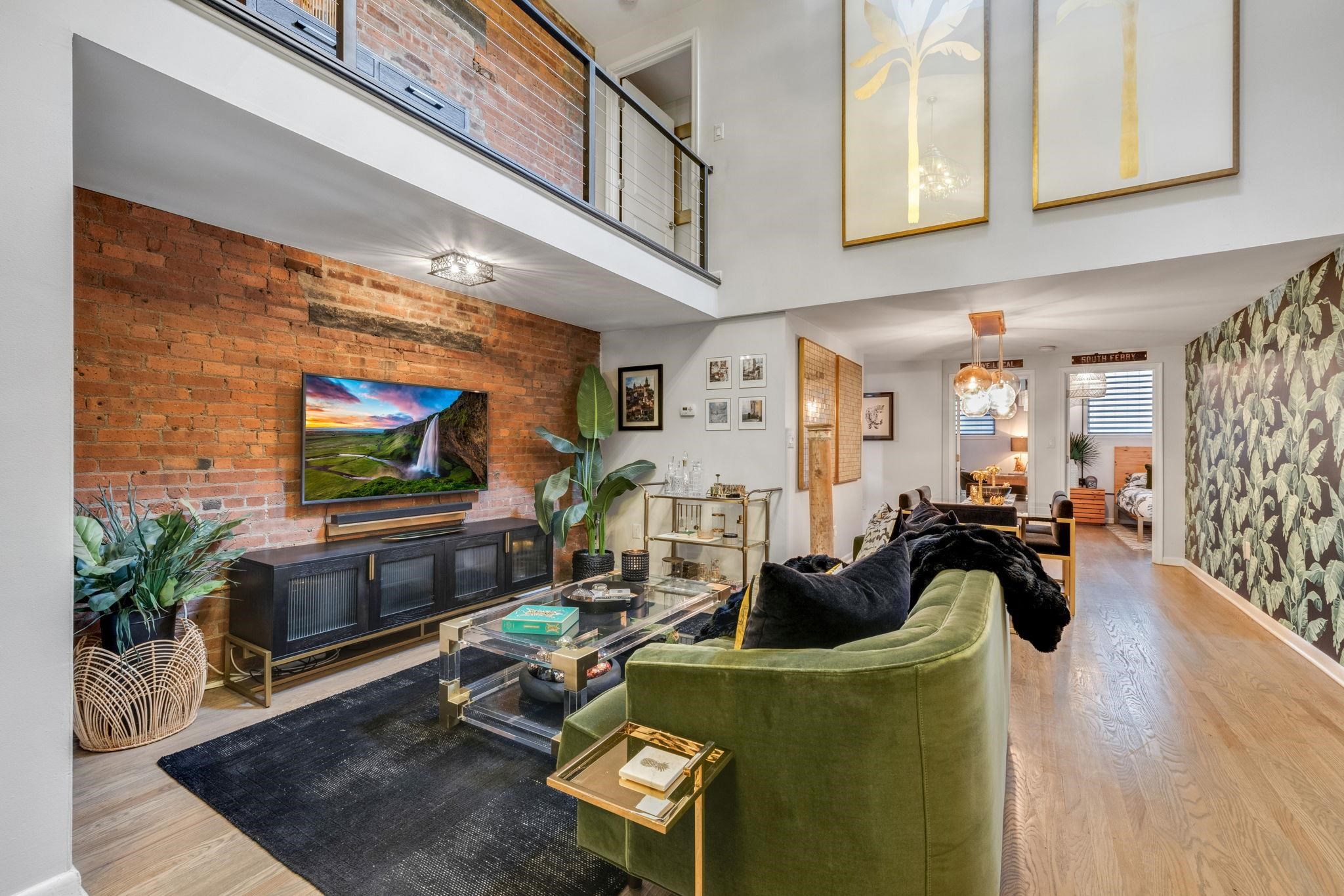 187 WAYNE ST Unit: 115C