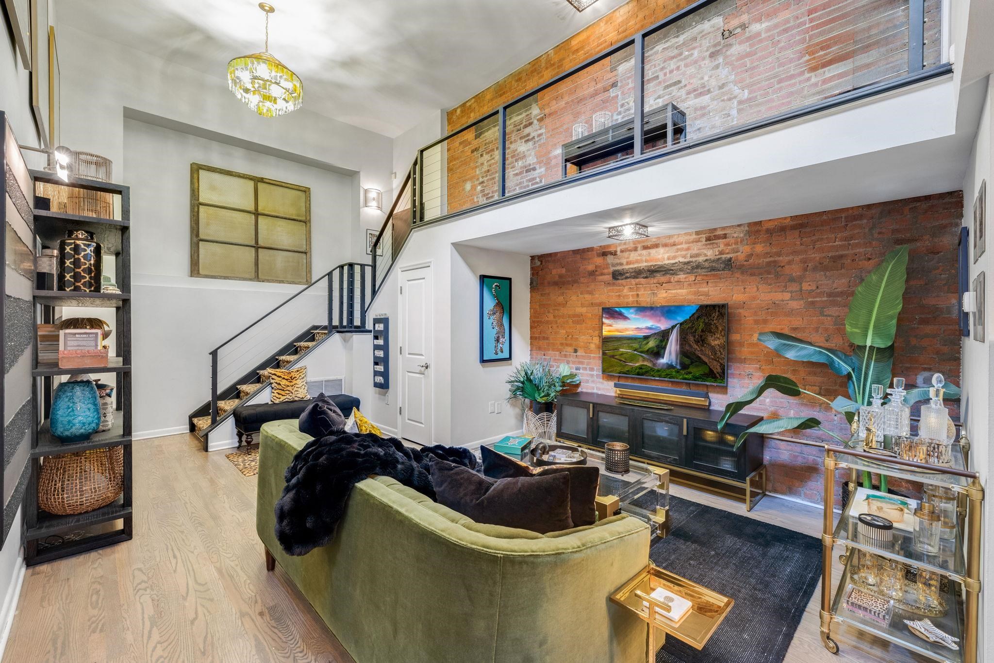 187 WAYNE ST Unit: 115C