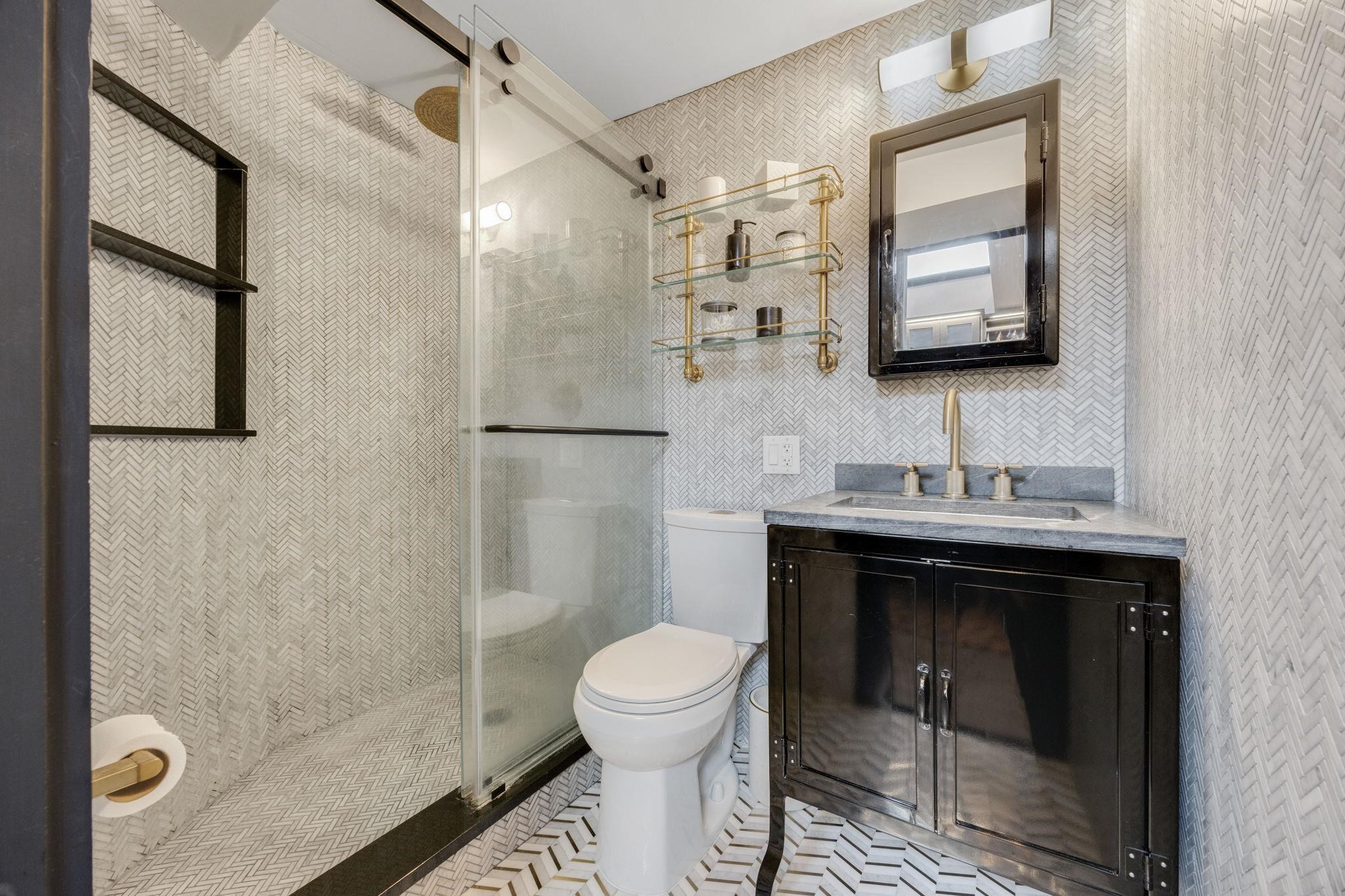 187 WAYNE ST Unit: 115C
