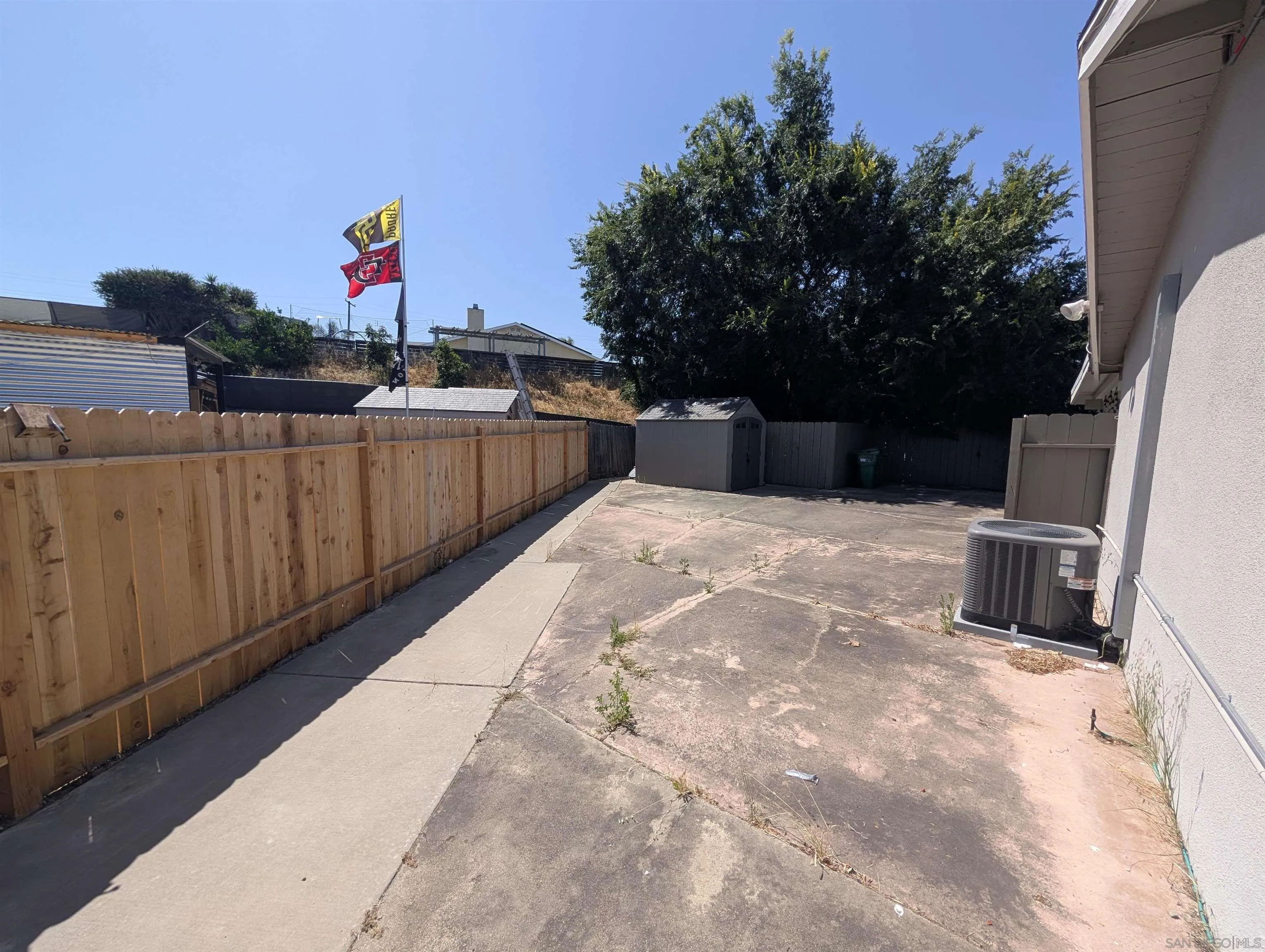 9477 Ronnie Ct