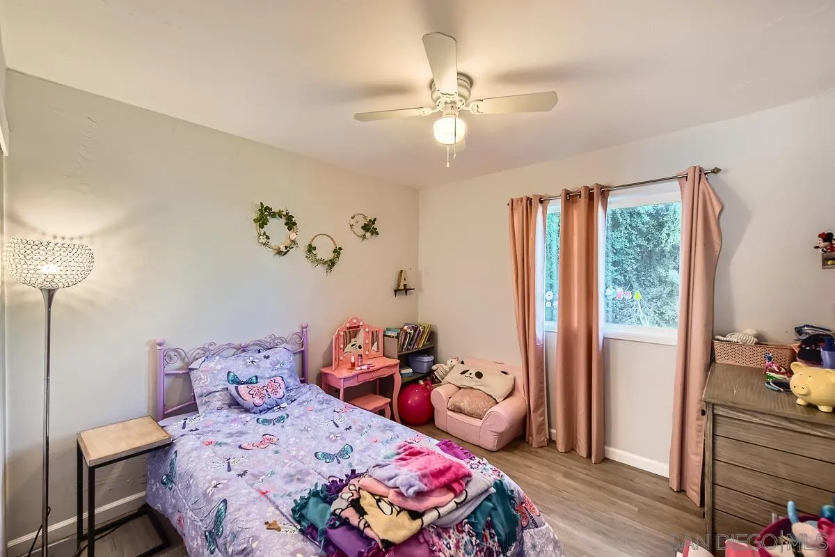 9477 Ronnie Ct