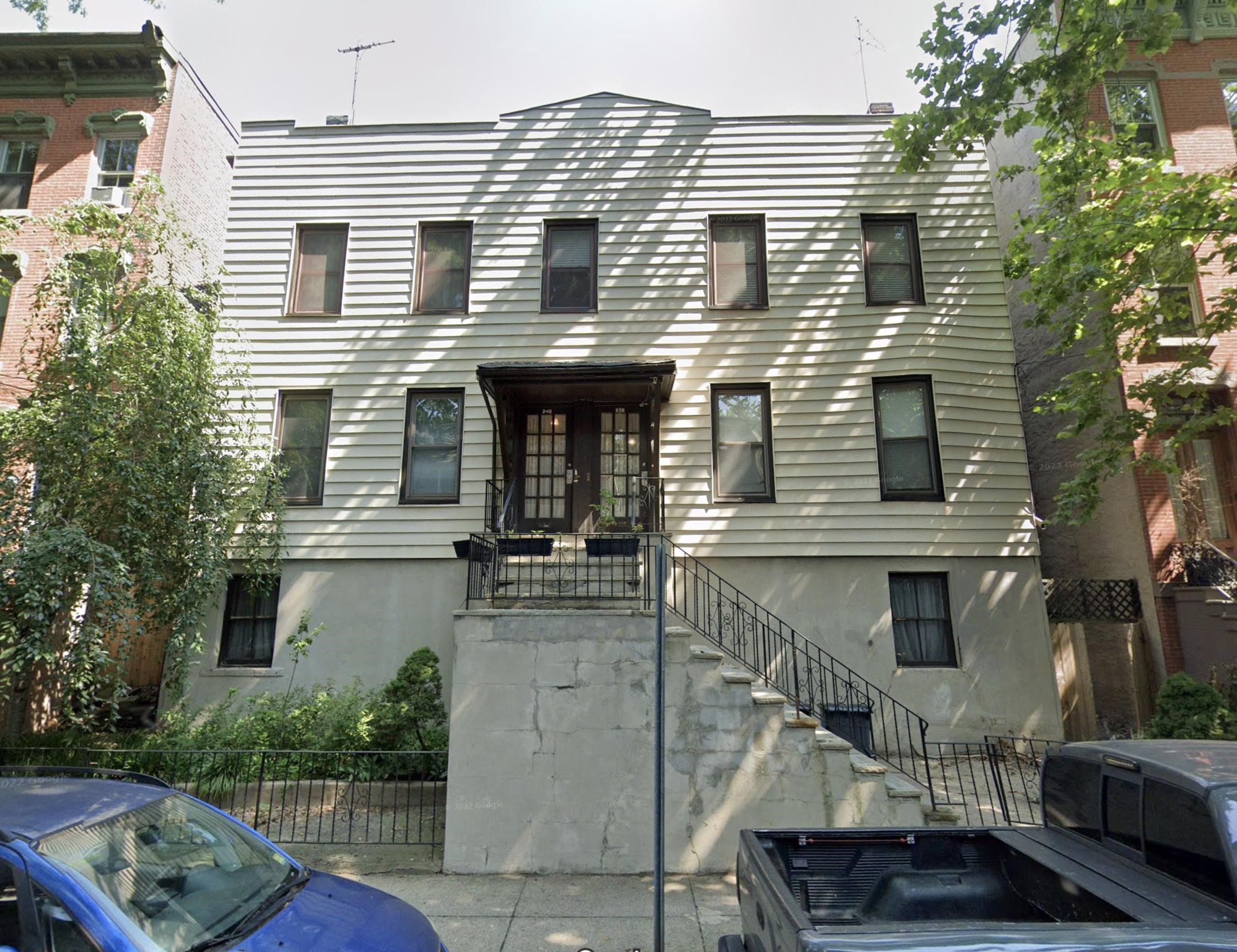238 - 240 7TH ST