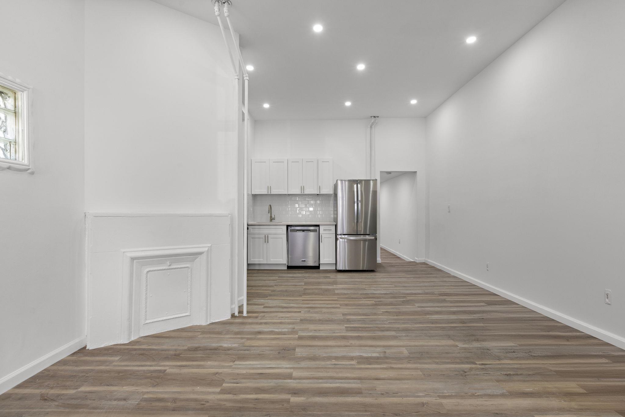 246 CLERK ST