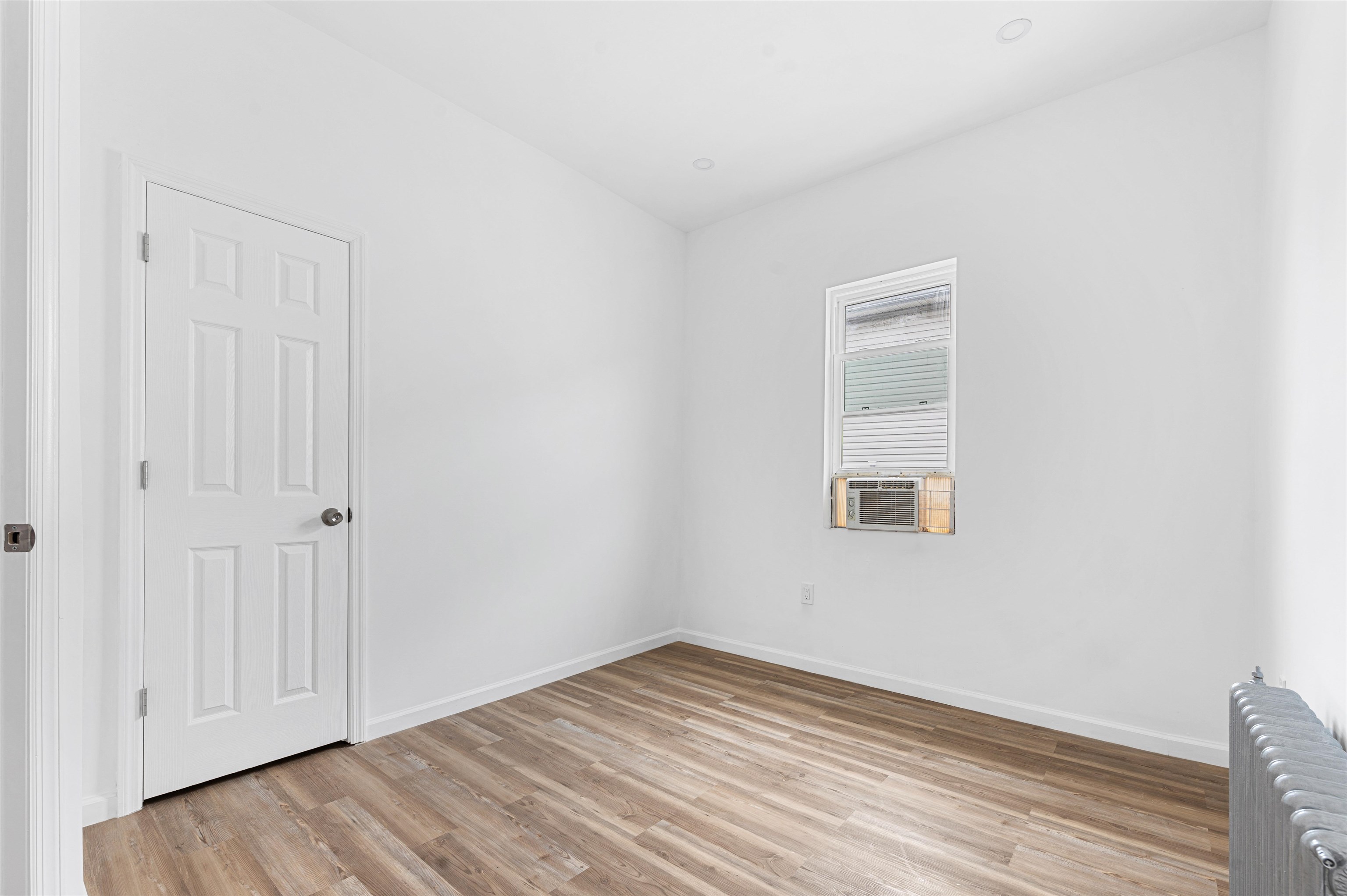 246 CLERK ST