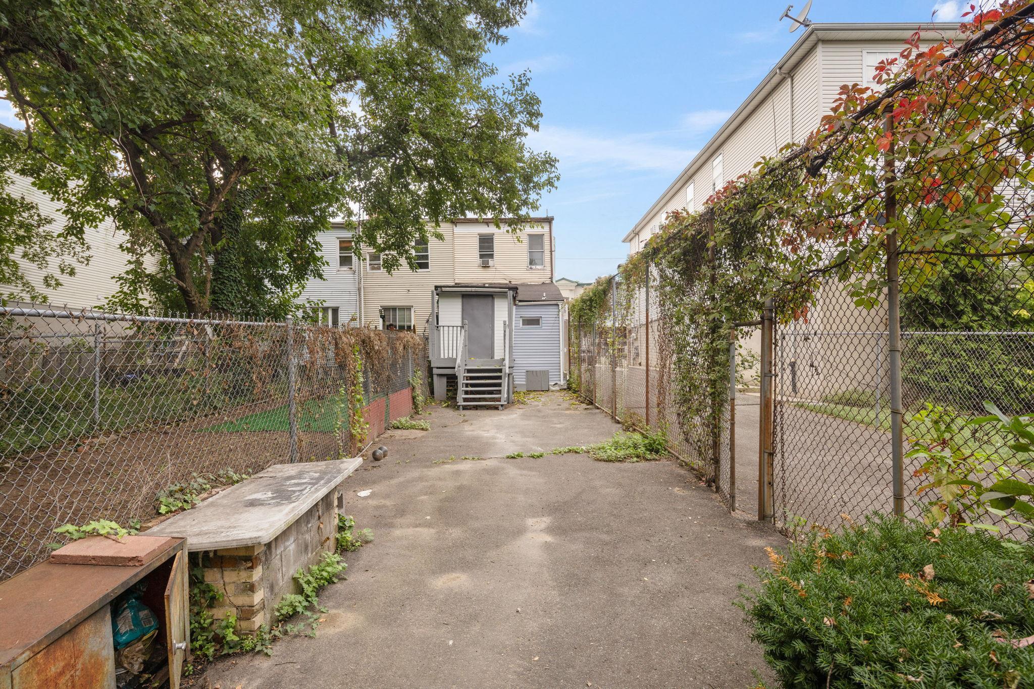 246 CLERK ST