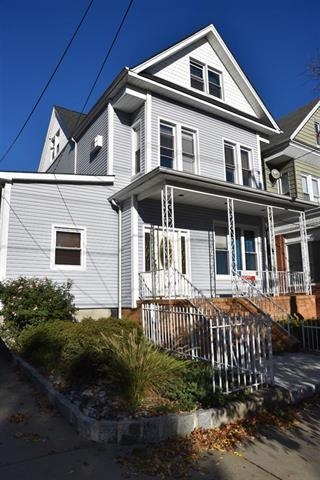 124 SHIPPEN ST Unit: 1
